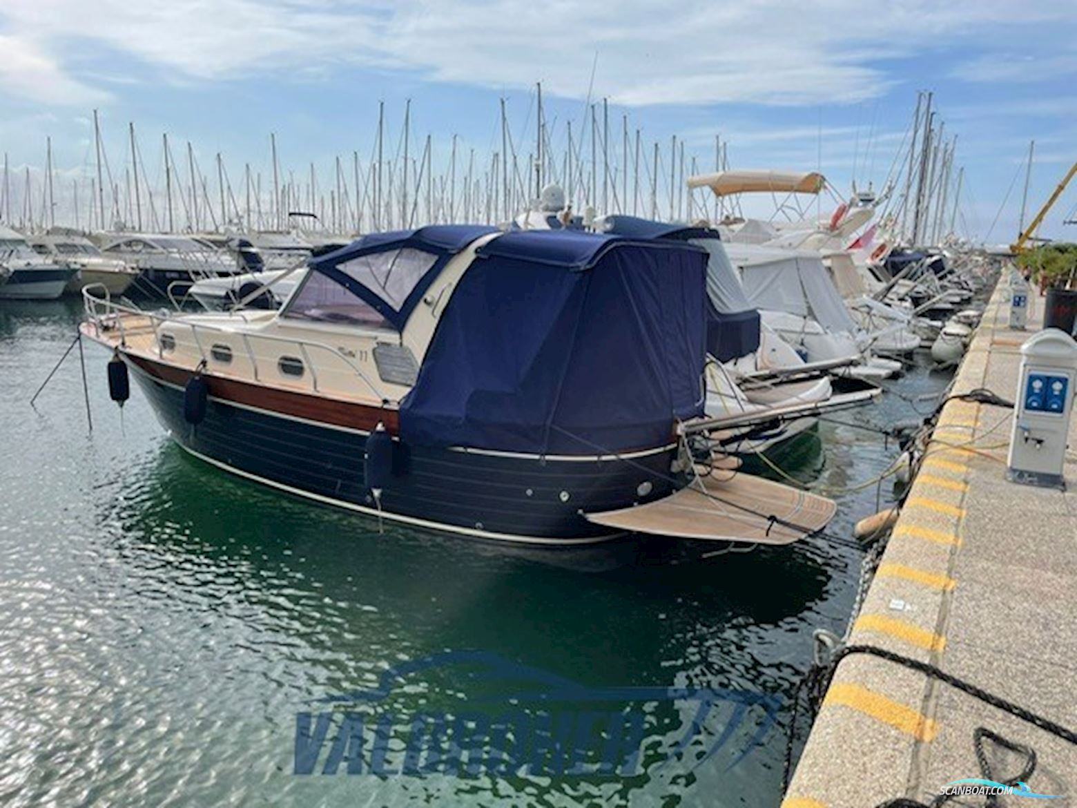 Mimì Libeccio 11 Motorbåt 2005, med VM Motori MD 706 LH motor, Italien