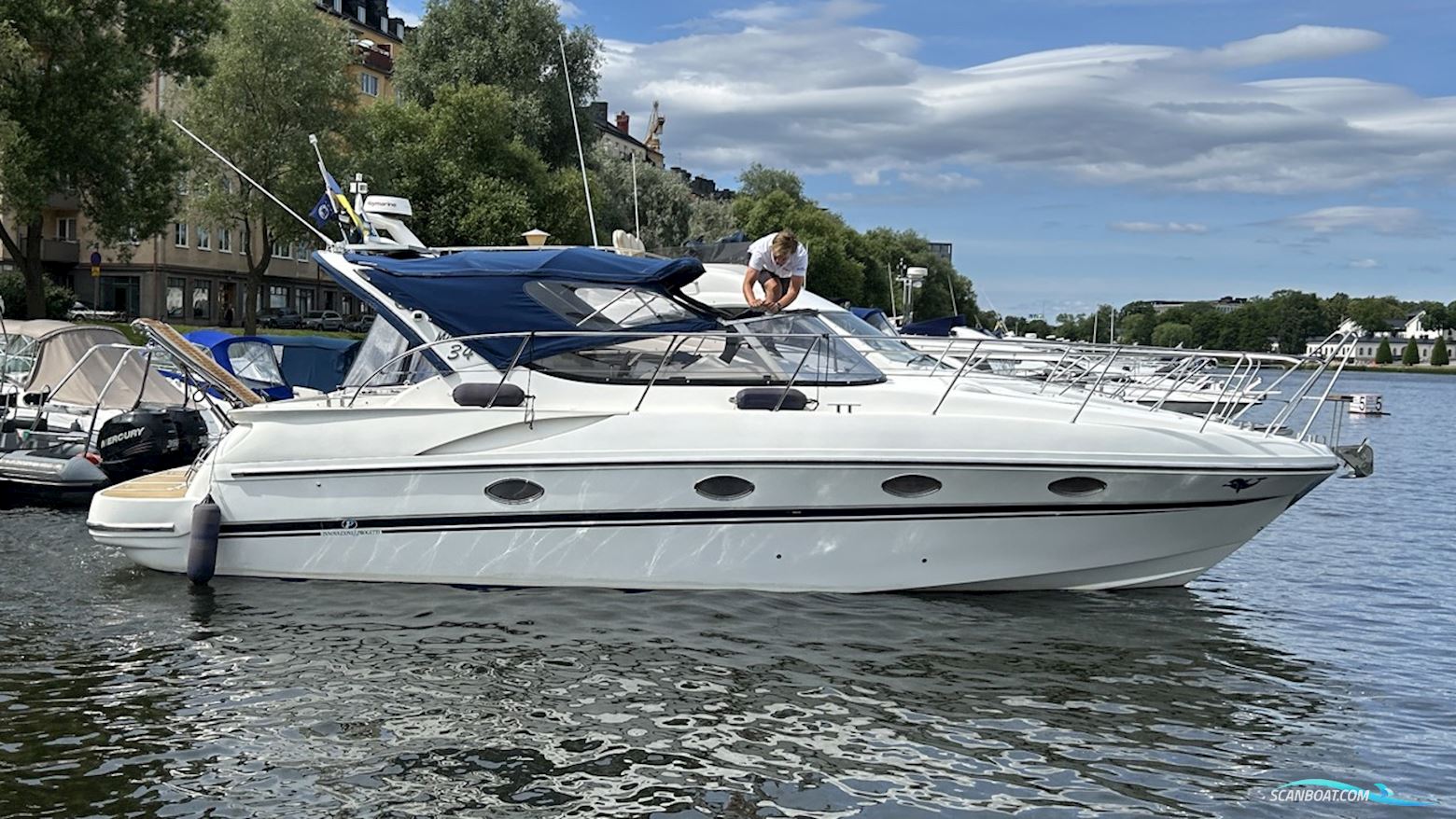 Mira 34 Motorbåt 2003, med 2 x Volvo Penta motor, Sverige