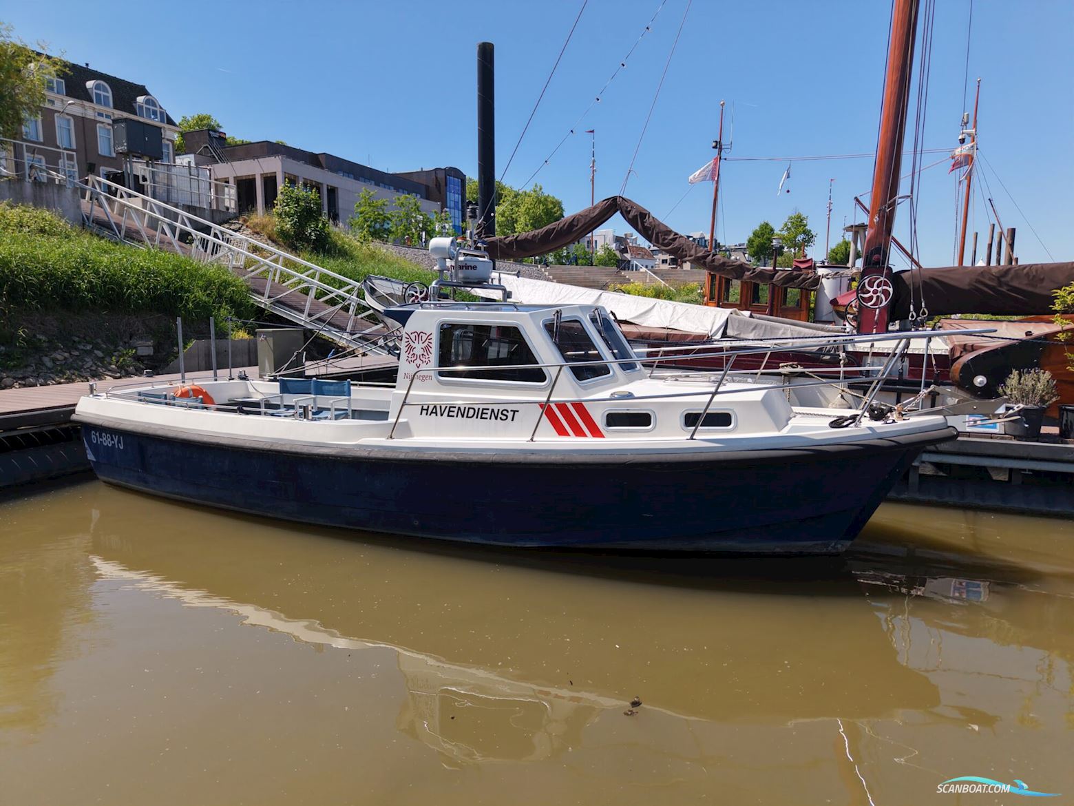 Mitchell 31 Motorbåt 1996, med Cummins 68TA5.9-M1 motor, Holland