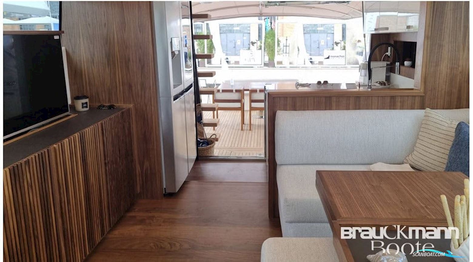 Monachus Yachts 70 FLY