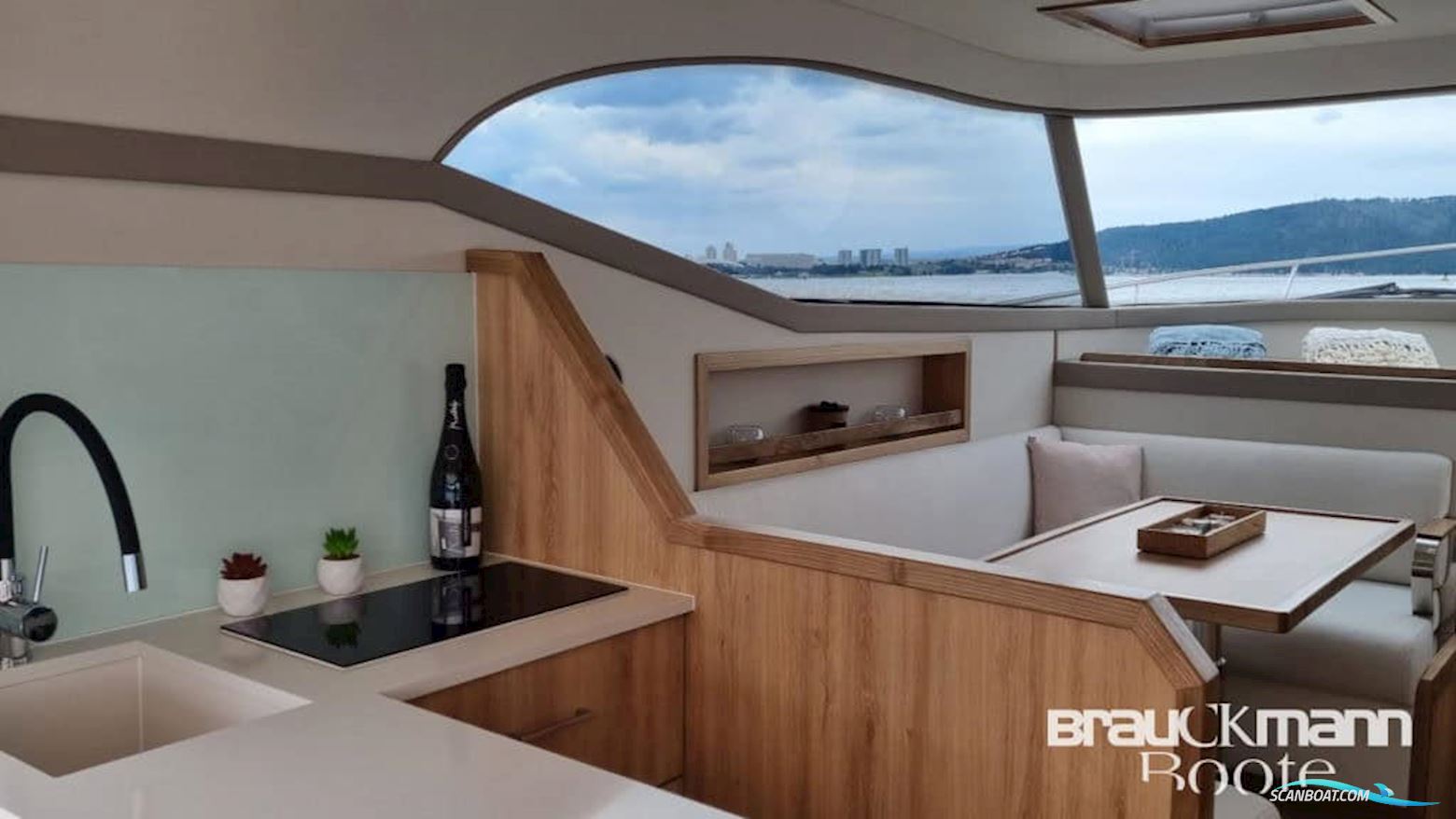 Monachus Yachts Issa 45