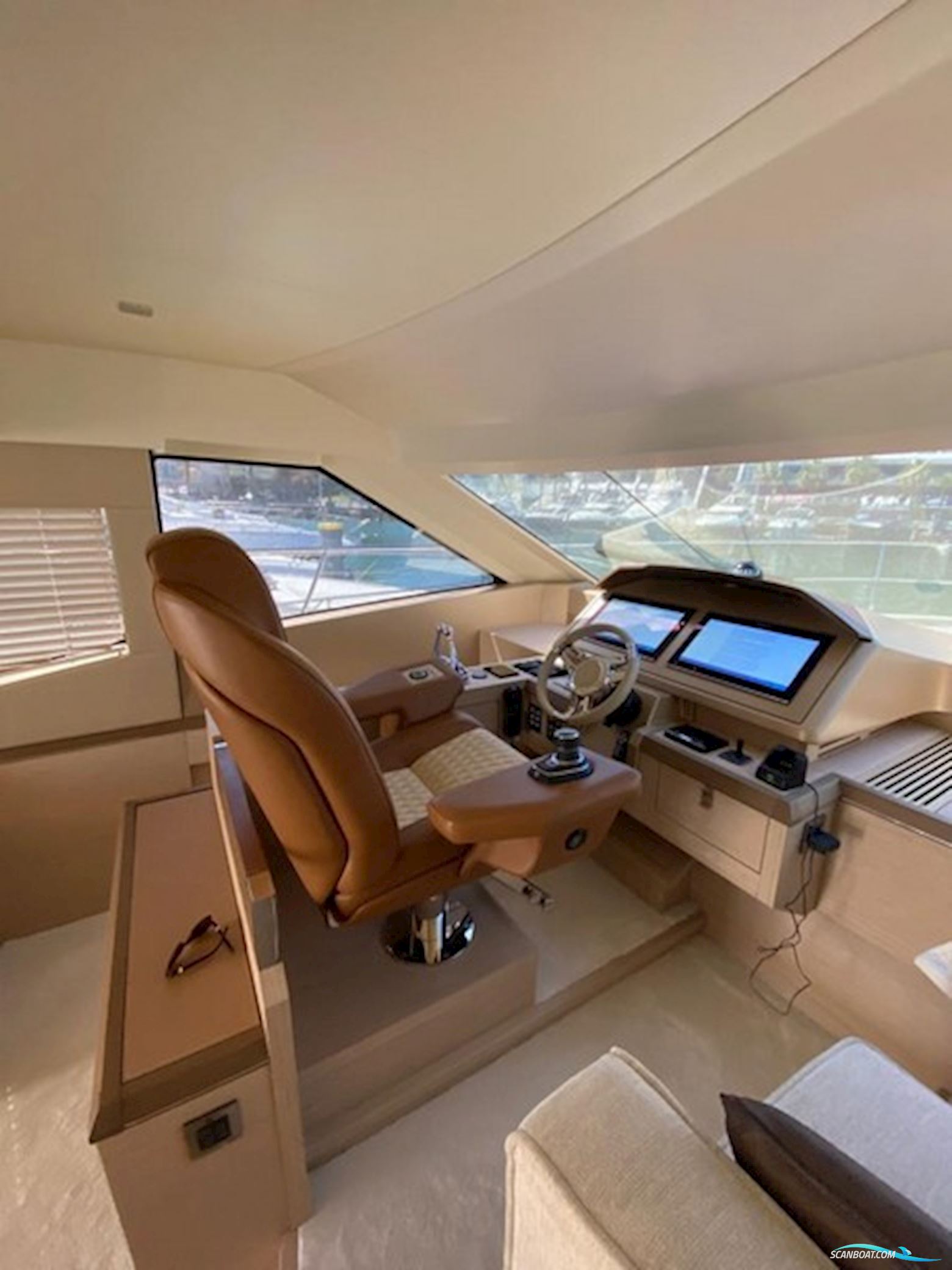 Monte Carlo Yachts 6