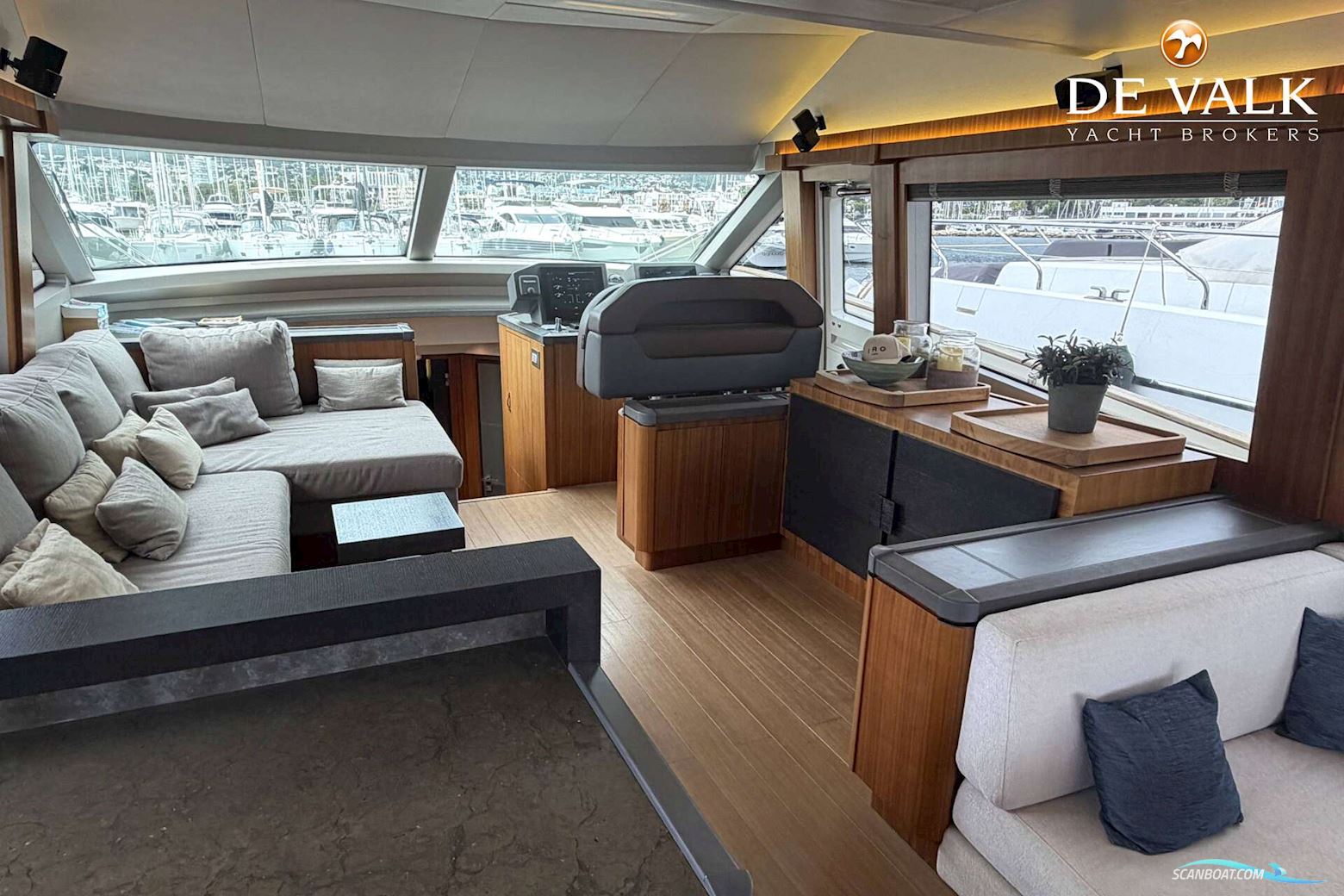 Monte Carlo Yachts 65