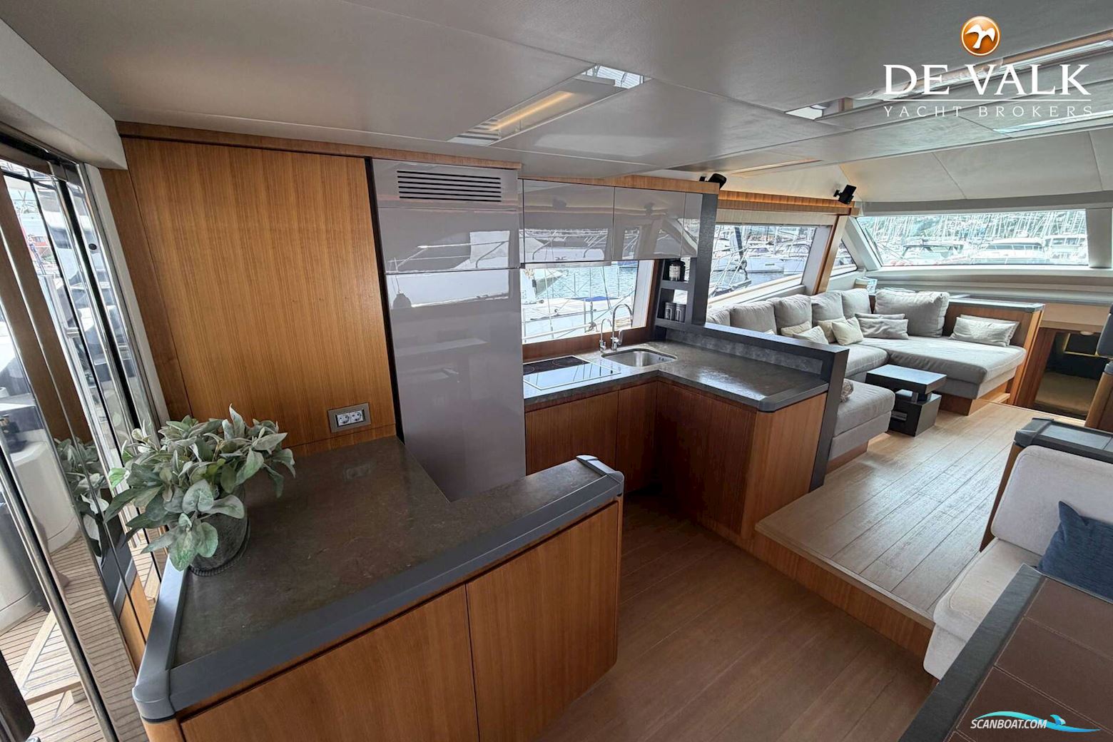 Monte Carlo Yachts 65