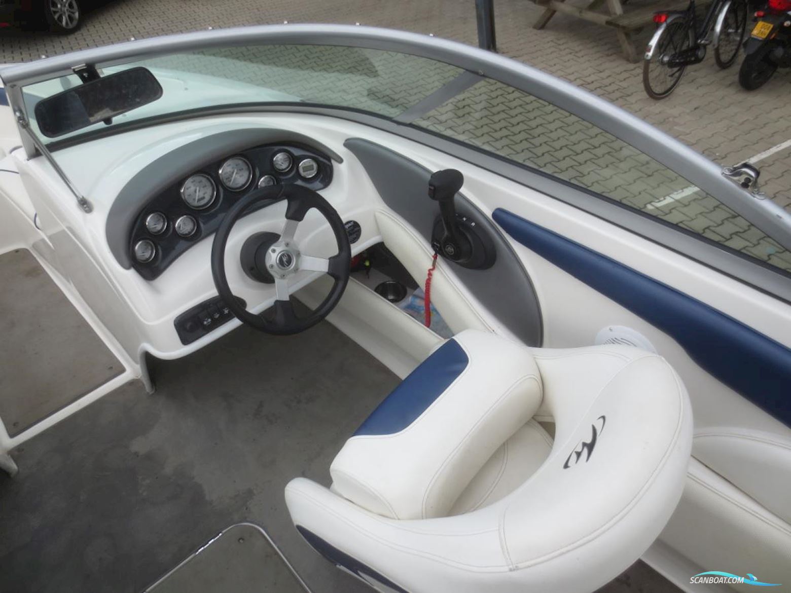 Monterey 184 180 FS Bowrider