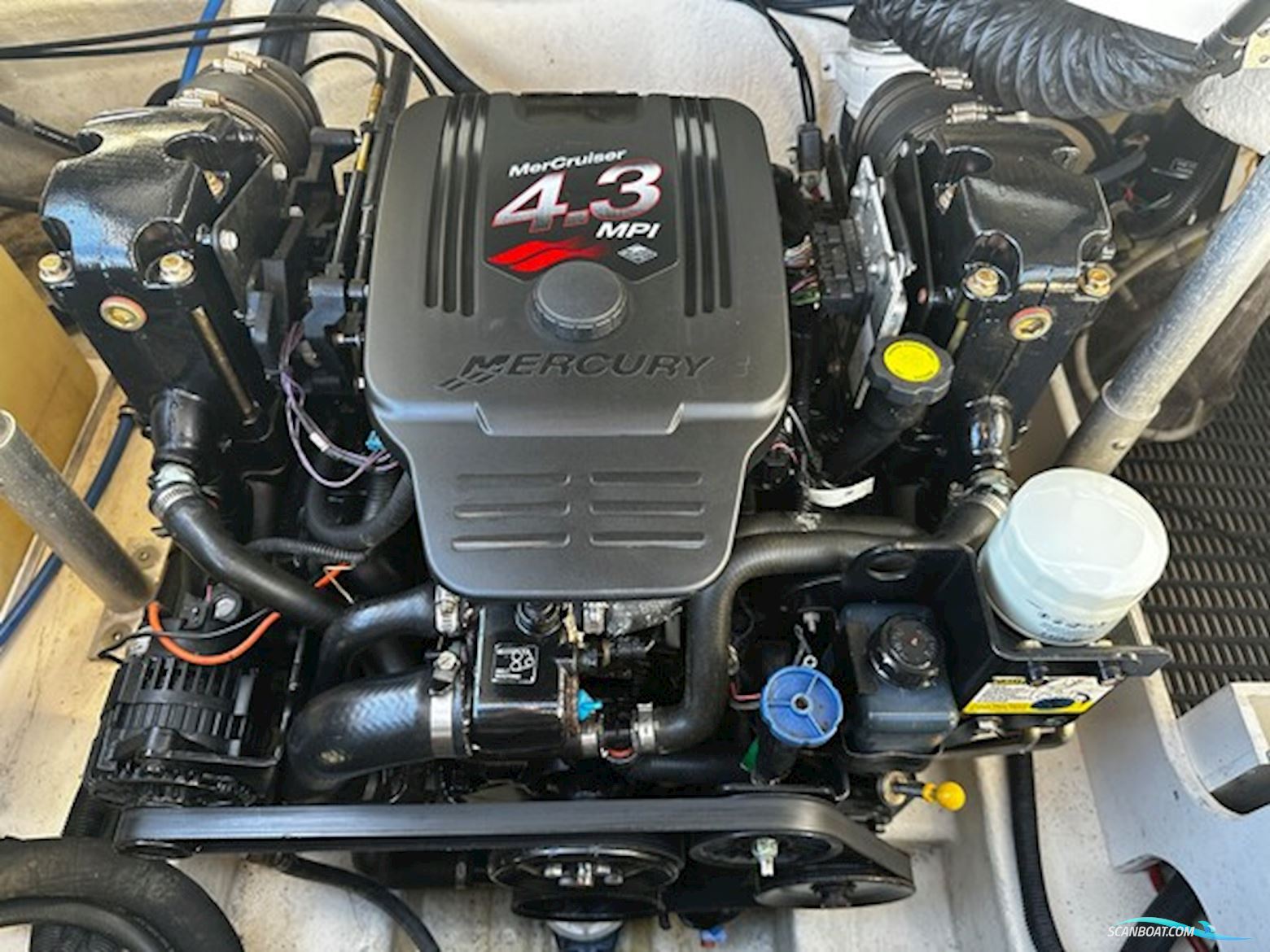 Monterey 214 Fsc, Mercruiser 4.3 Mpi...Solgt