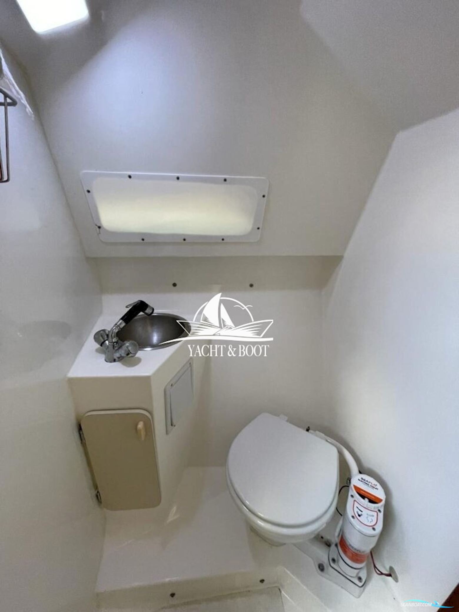 Monterey 250 Cruiser