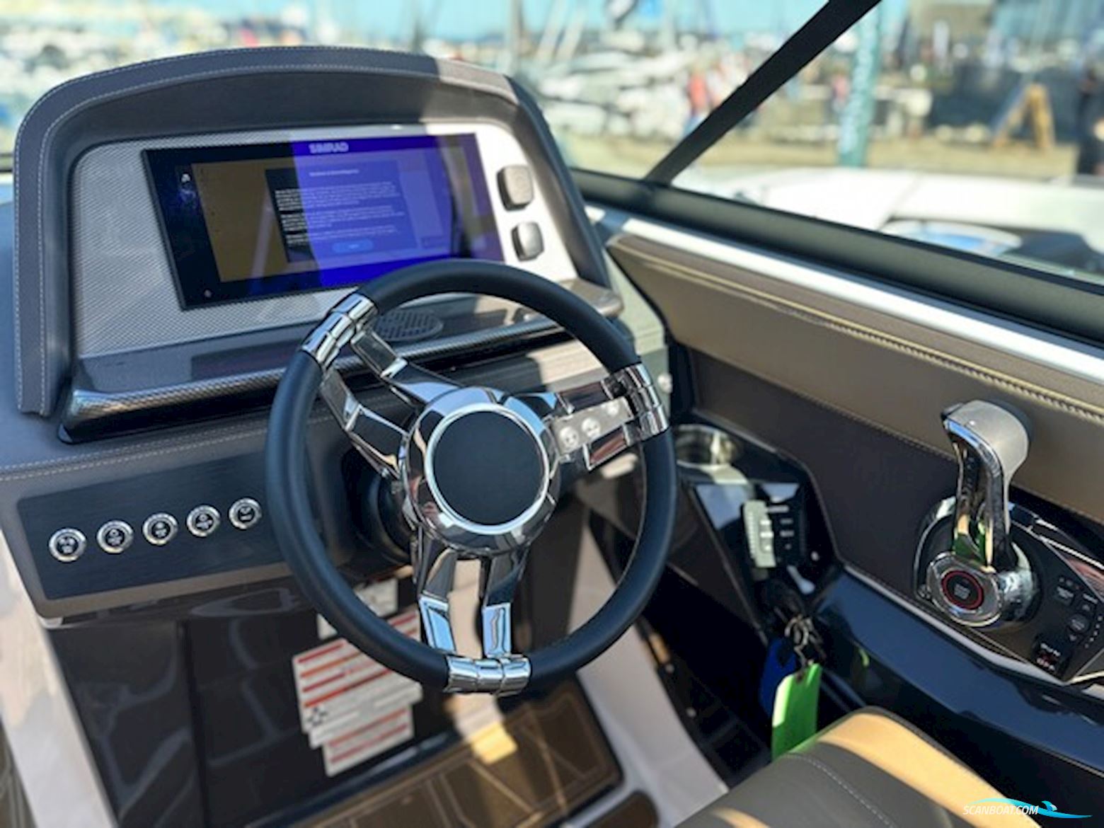 Monterey 255 SS, Mercury F350 V10