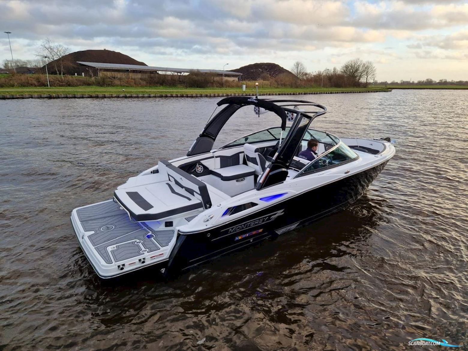 Monterey 278 Super Sport Direct Leverbaar! Motorbåt 2025, med Mercruiser motor, Holland