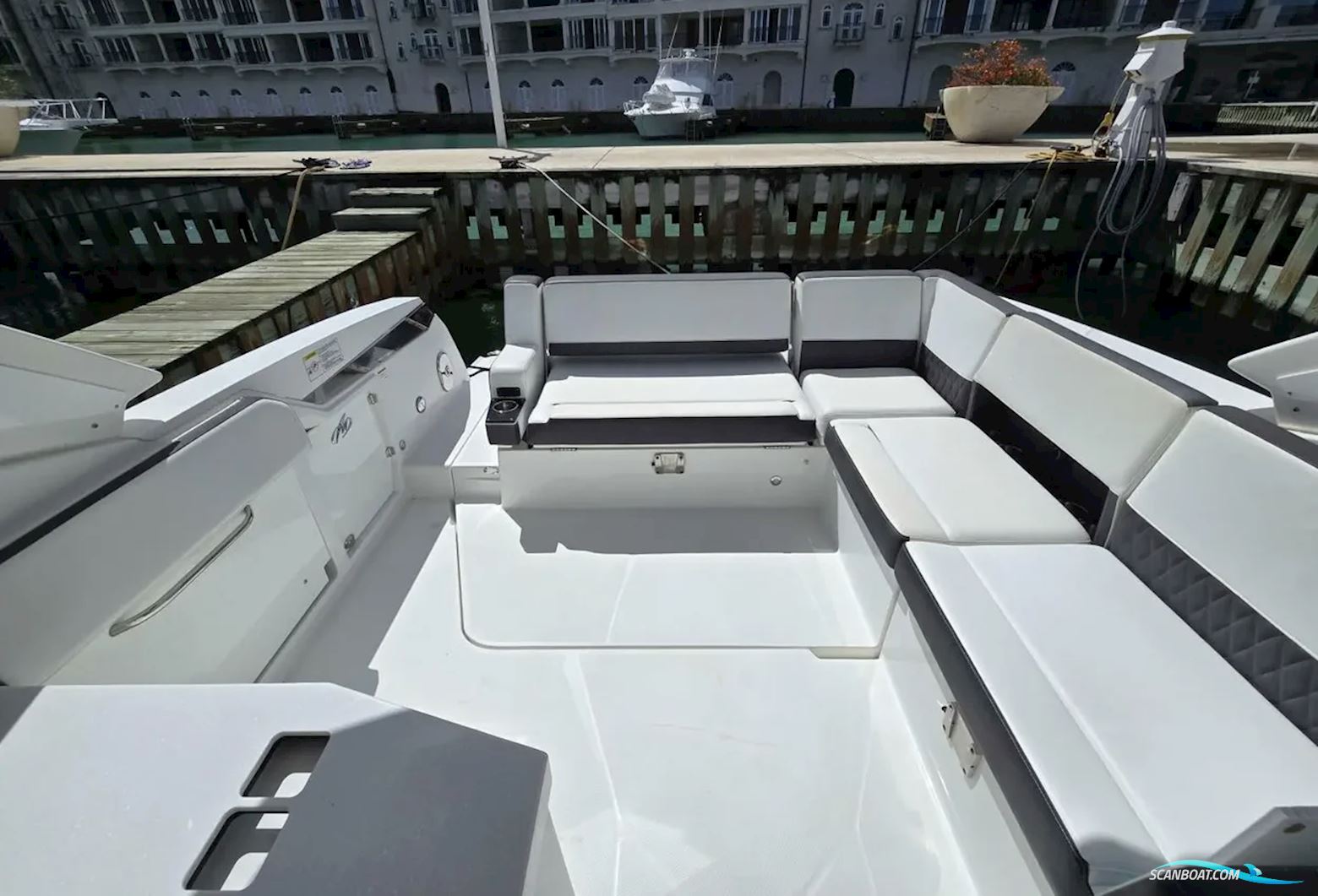 Monterey 378 Super Express