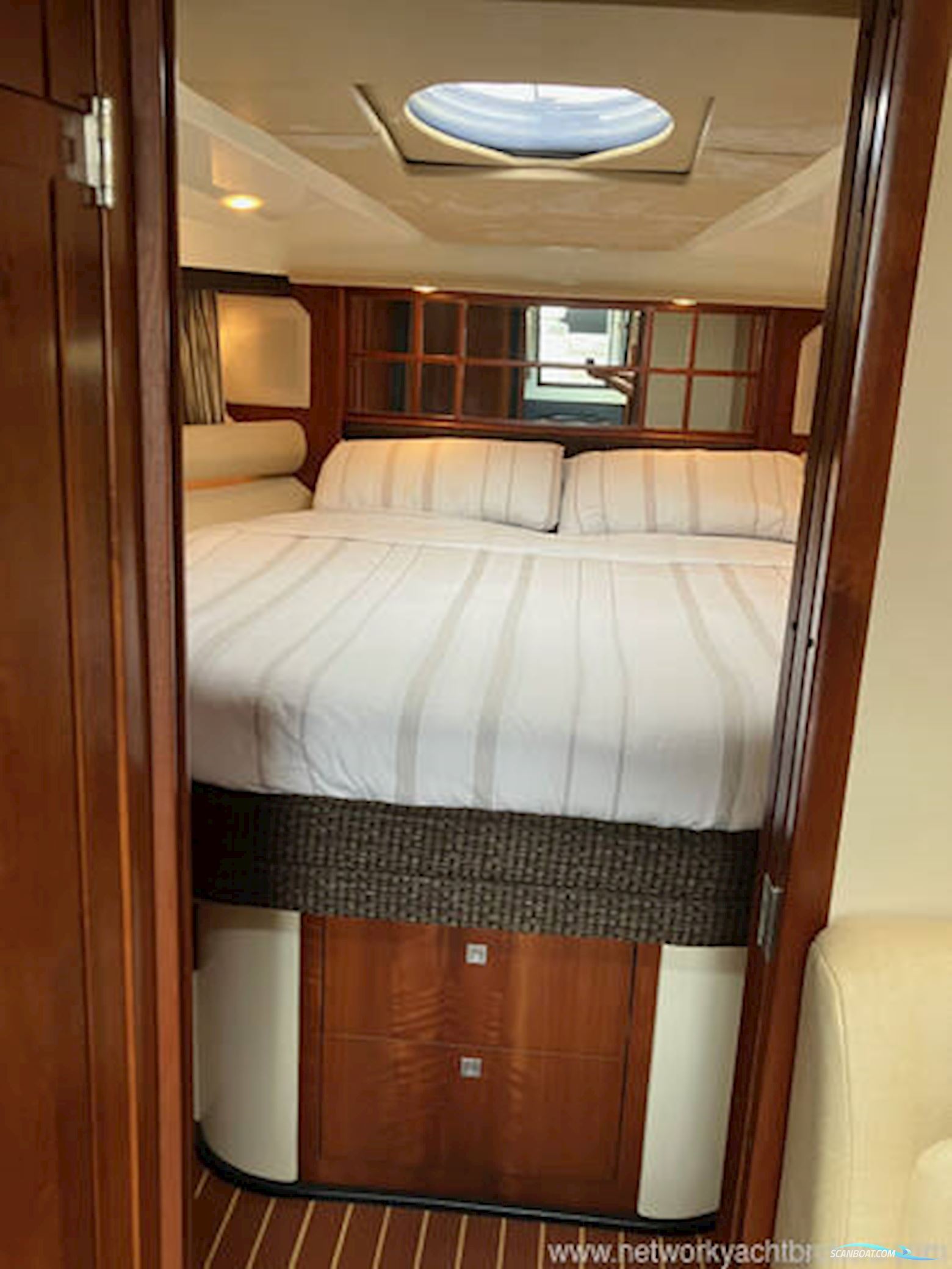 Monterey 415 Sports Yacht
