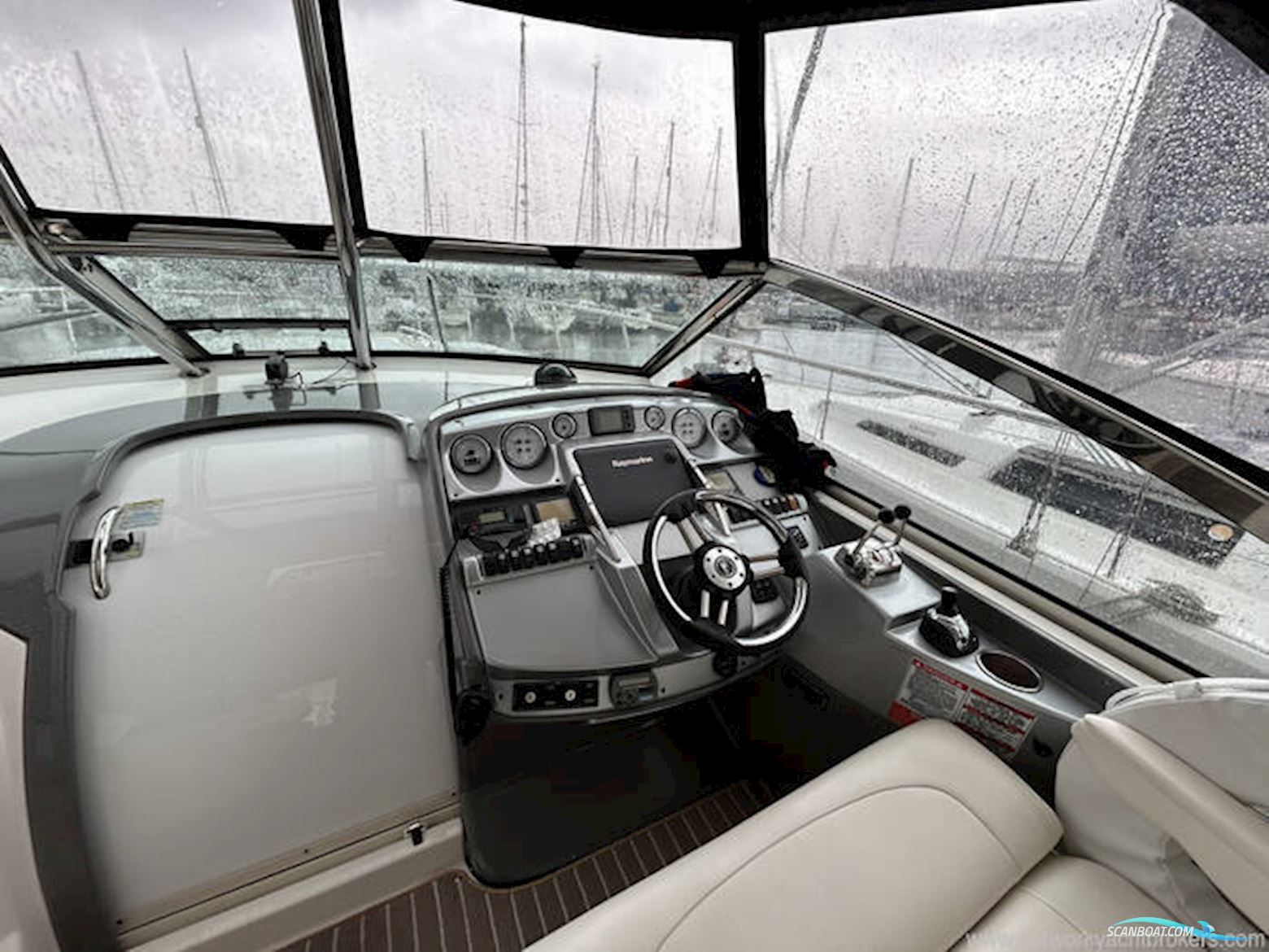 Monterey 415 Sports Yacht