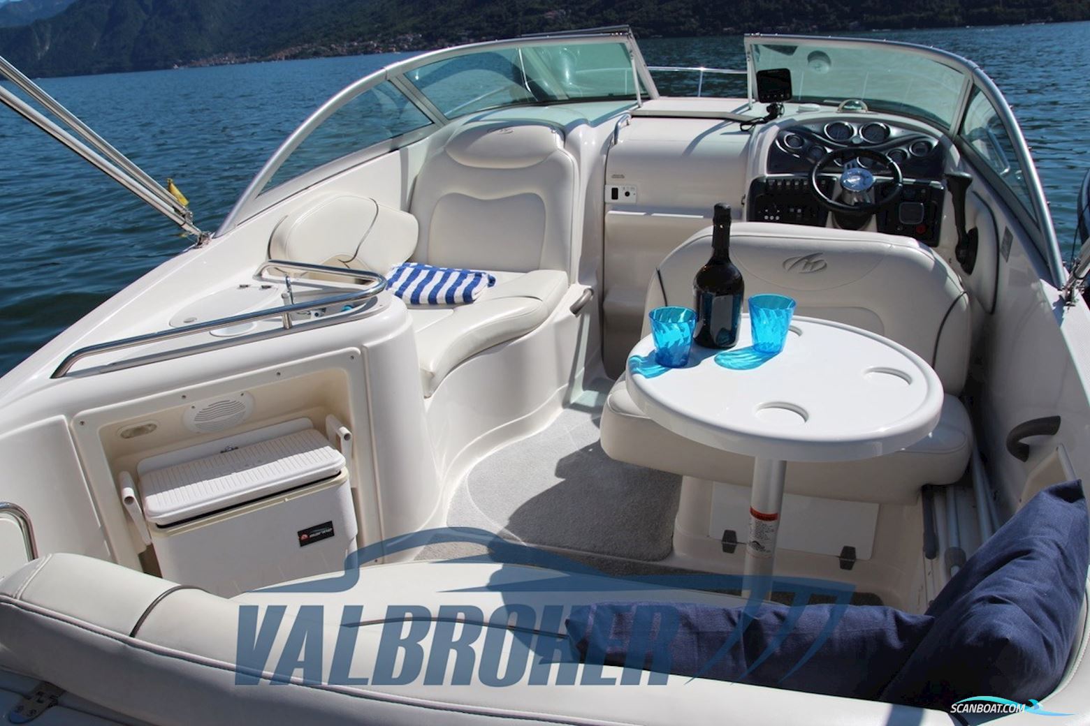 Monterey Boats 250 Cruiser