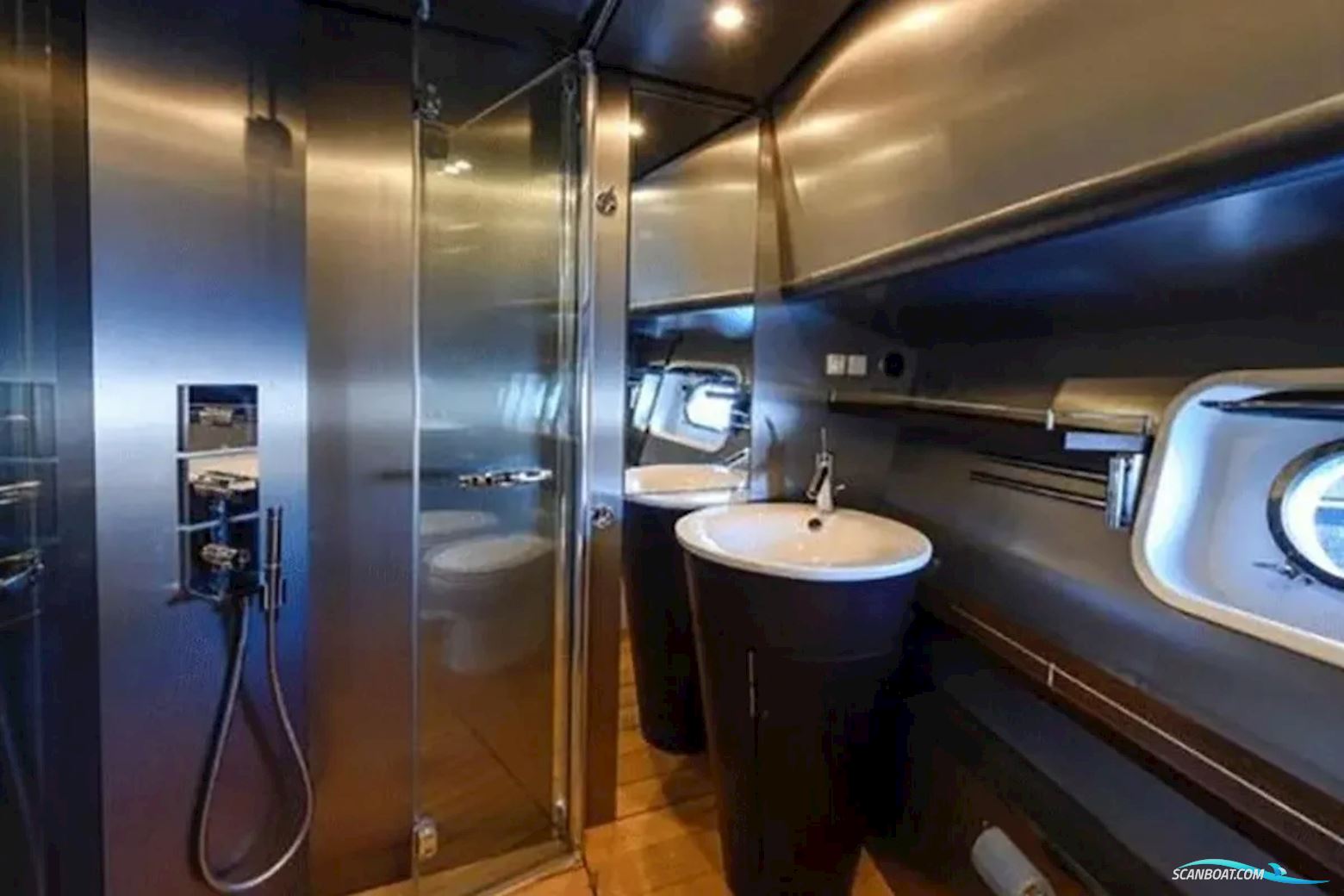 Moonen 68 Flybridge