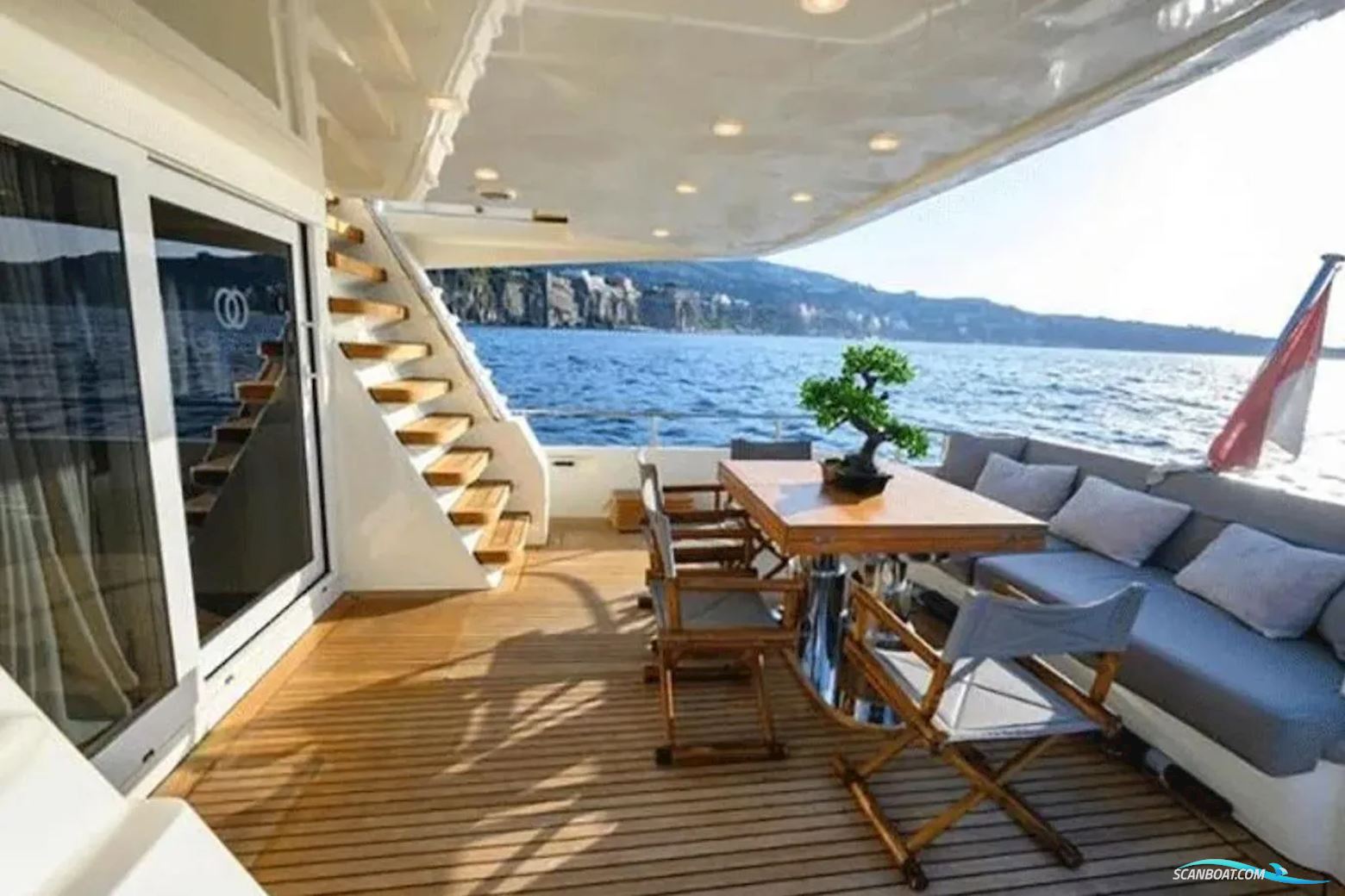 Moonen 68 Flybridge