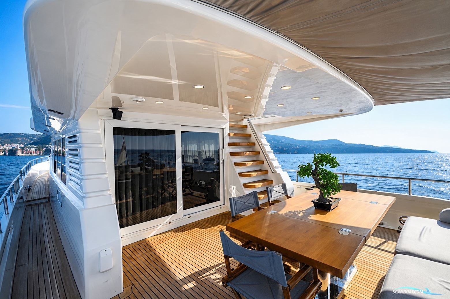 Moonen 68 Flybridge