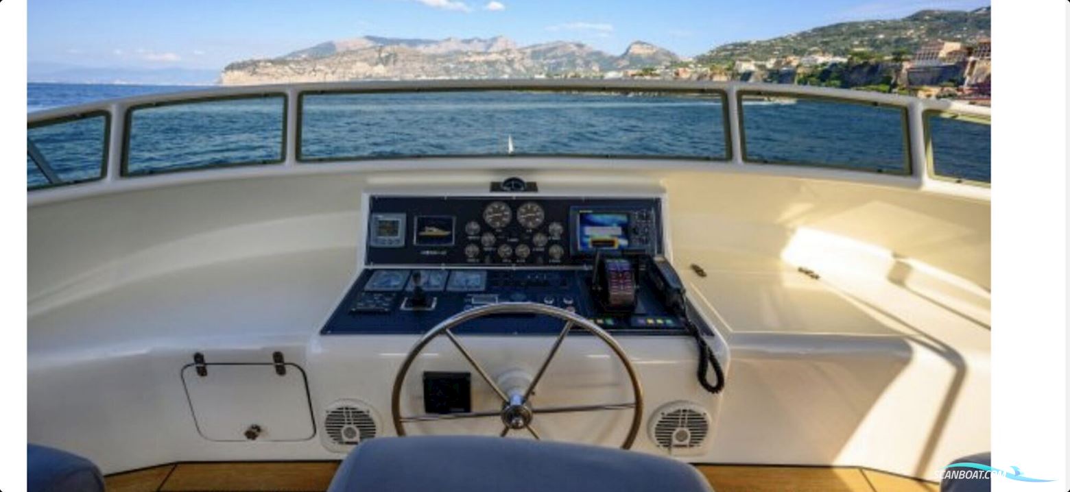 Moonen 68 Flybridge