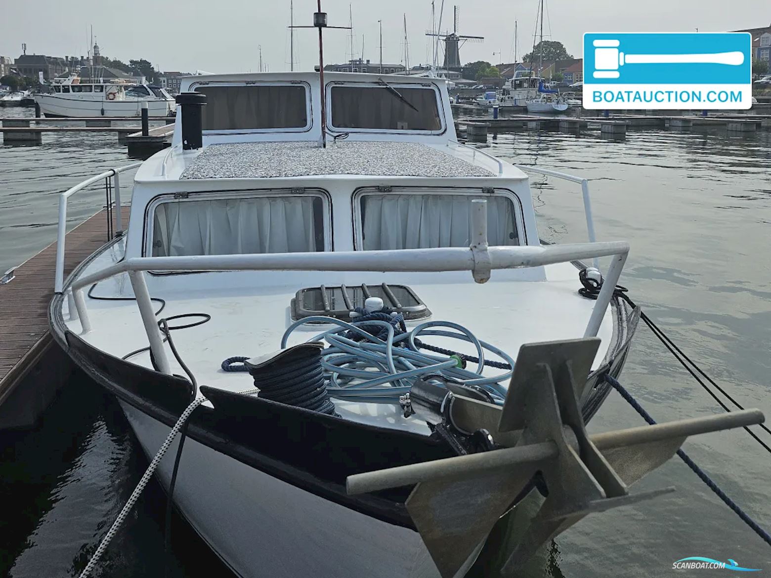 Motorboat 1050