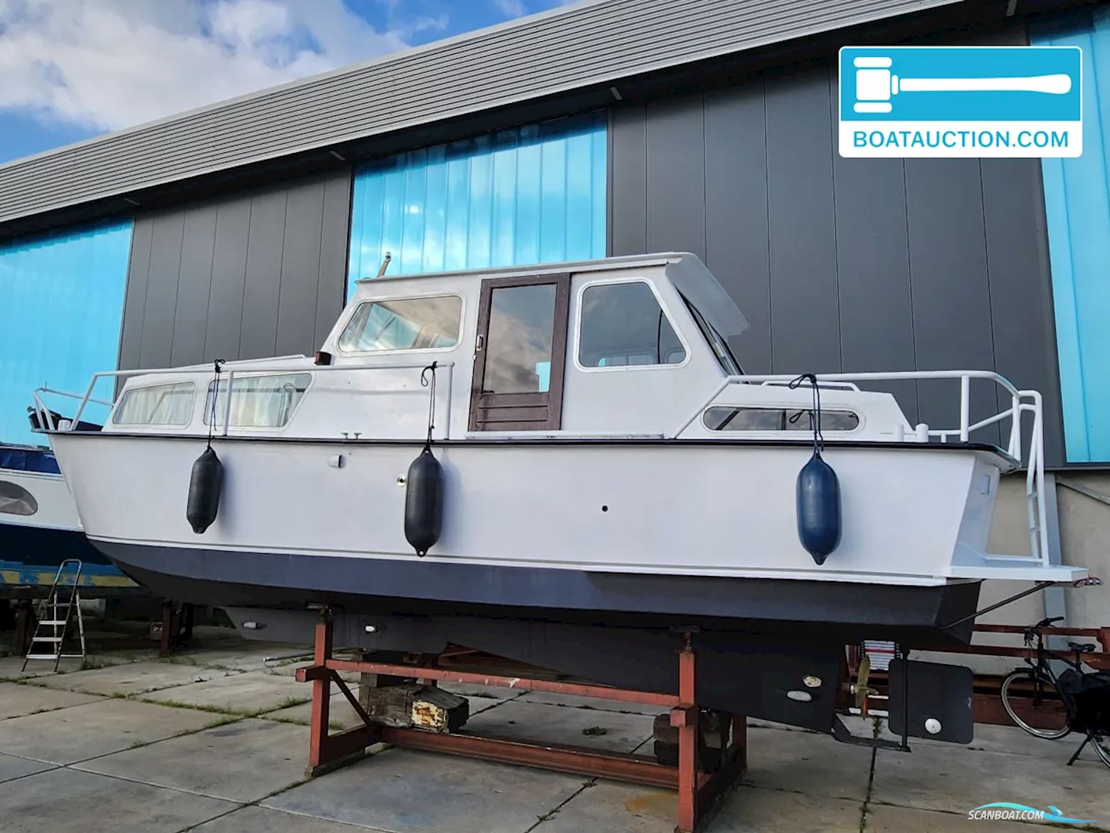 Motorboat 1050