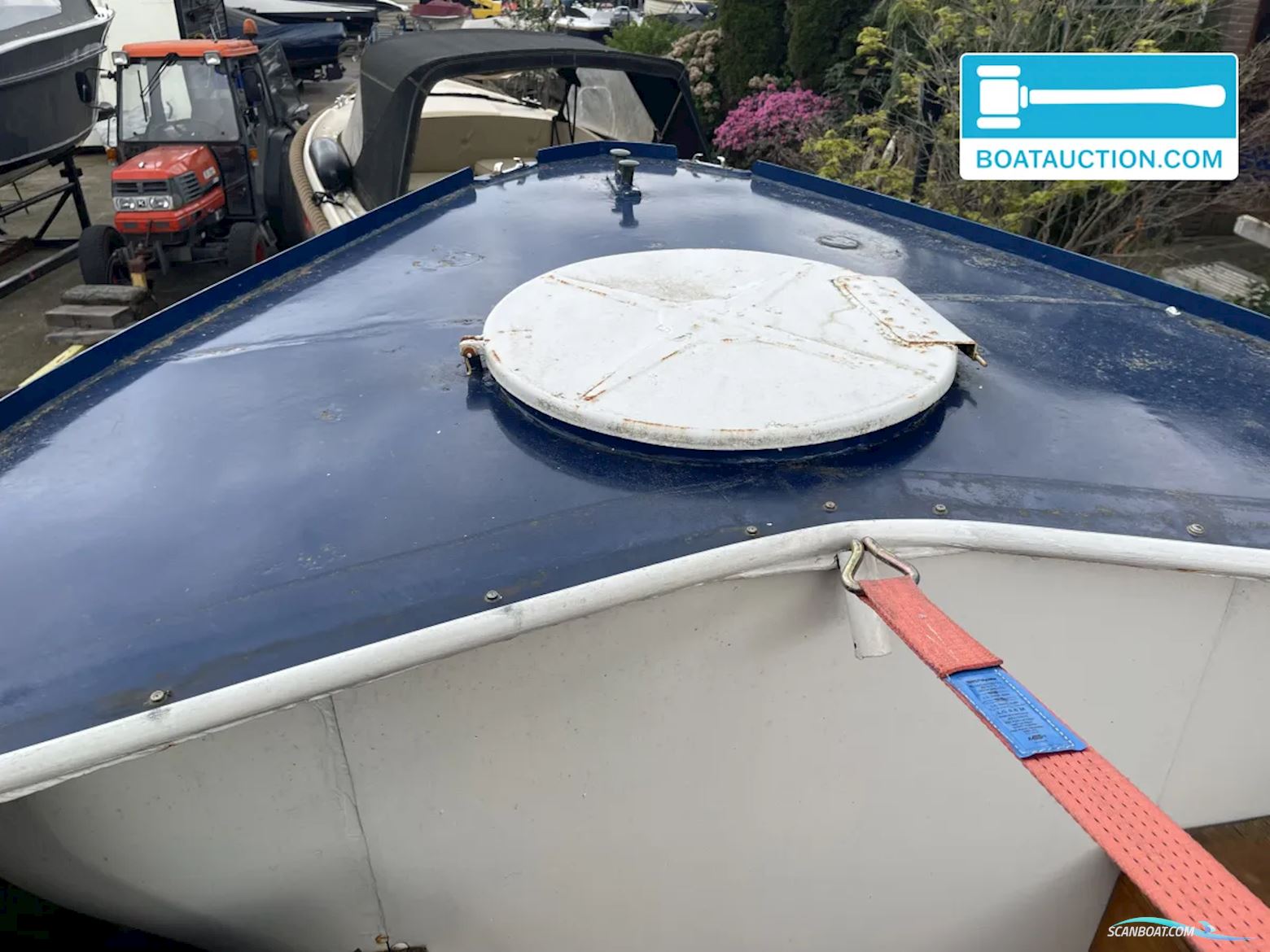 Motorboat 800