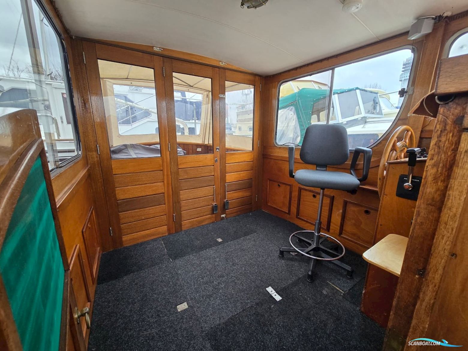 Motorjacht Lovely 985 OK