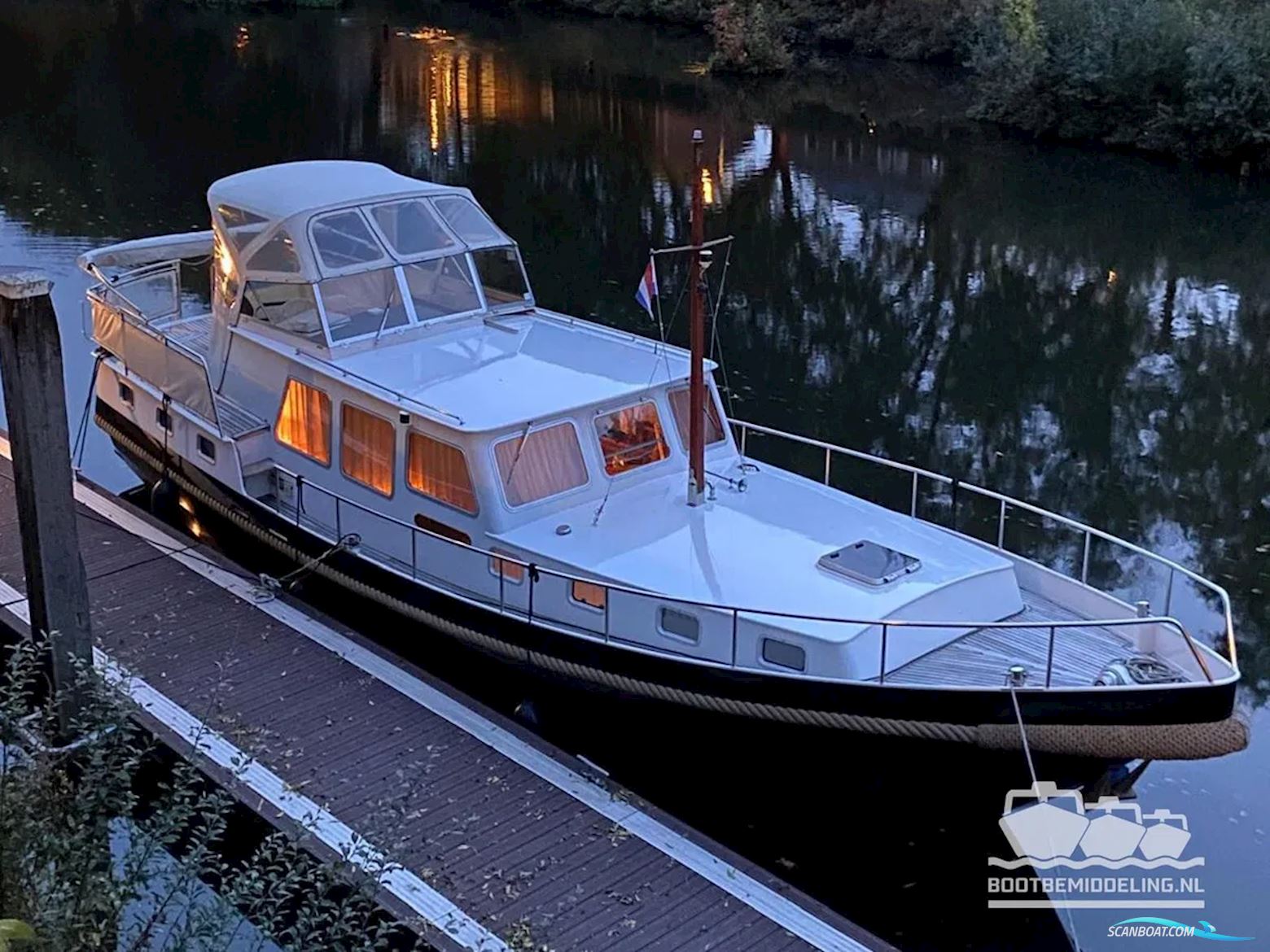 multivlet 11.80 AK Motorbåt 1996, med ford motor, Holland