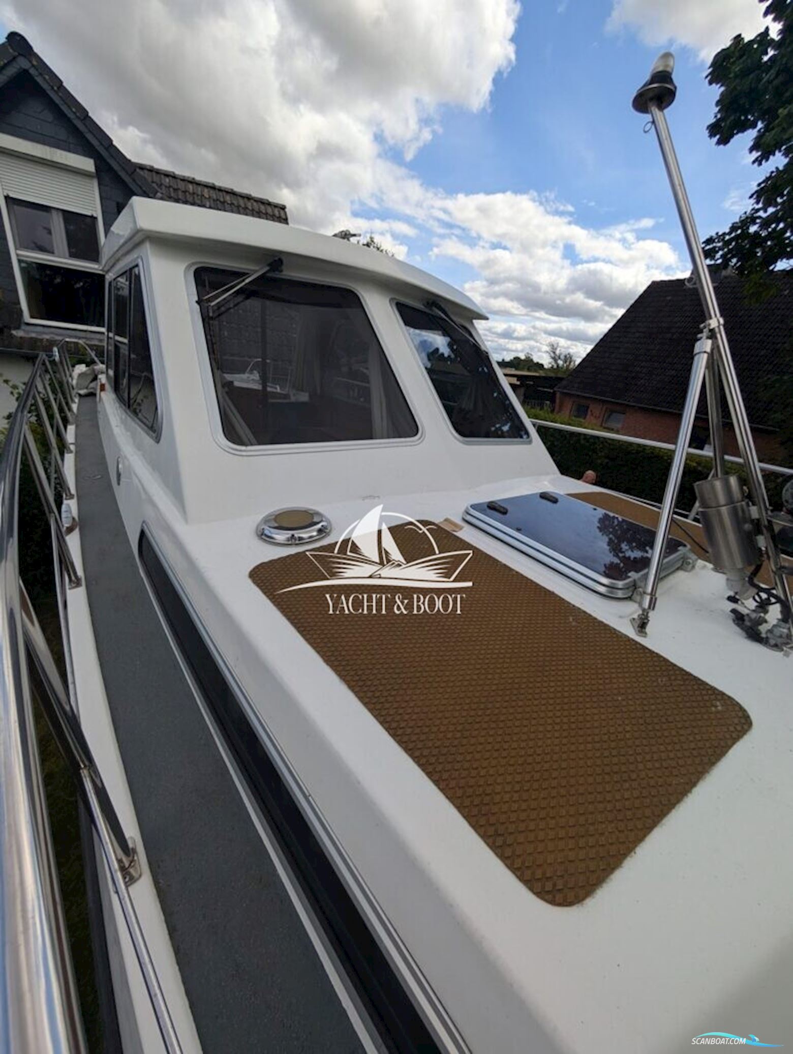 Müritz-Yacht Management Aquilla 900 Traveller