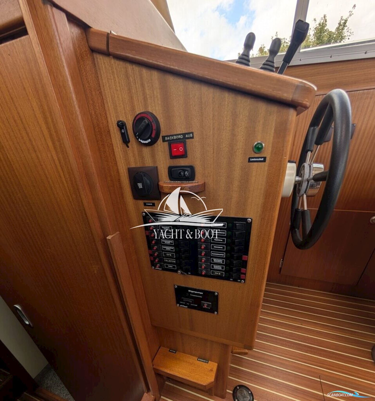 Müritz-Yacht Management Aquilla 900 Traveller