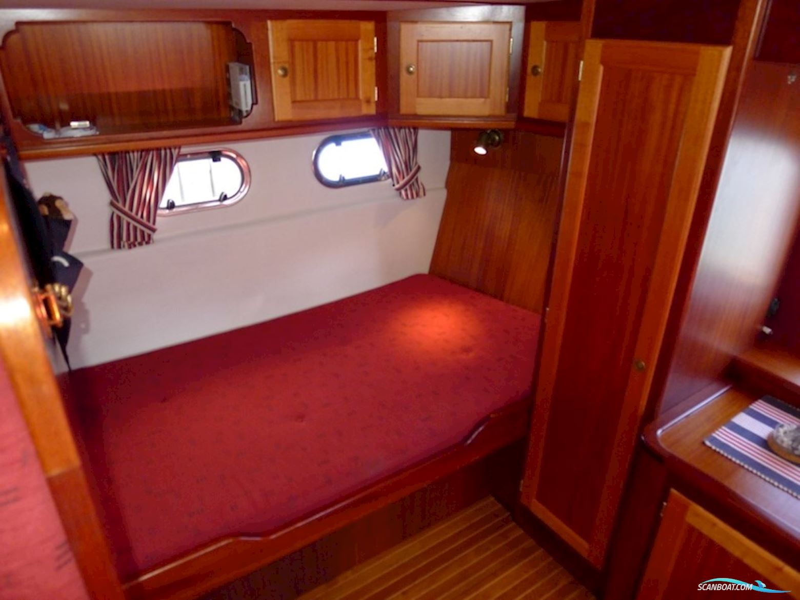 Najad Trawler 37 Flyb.