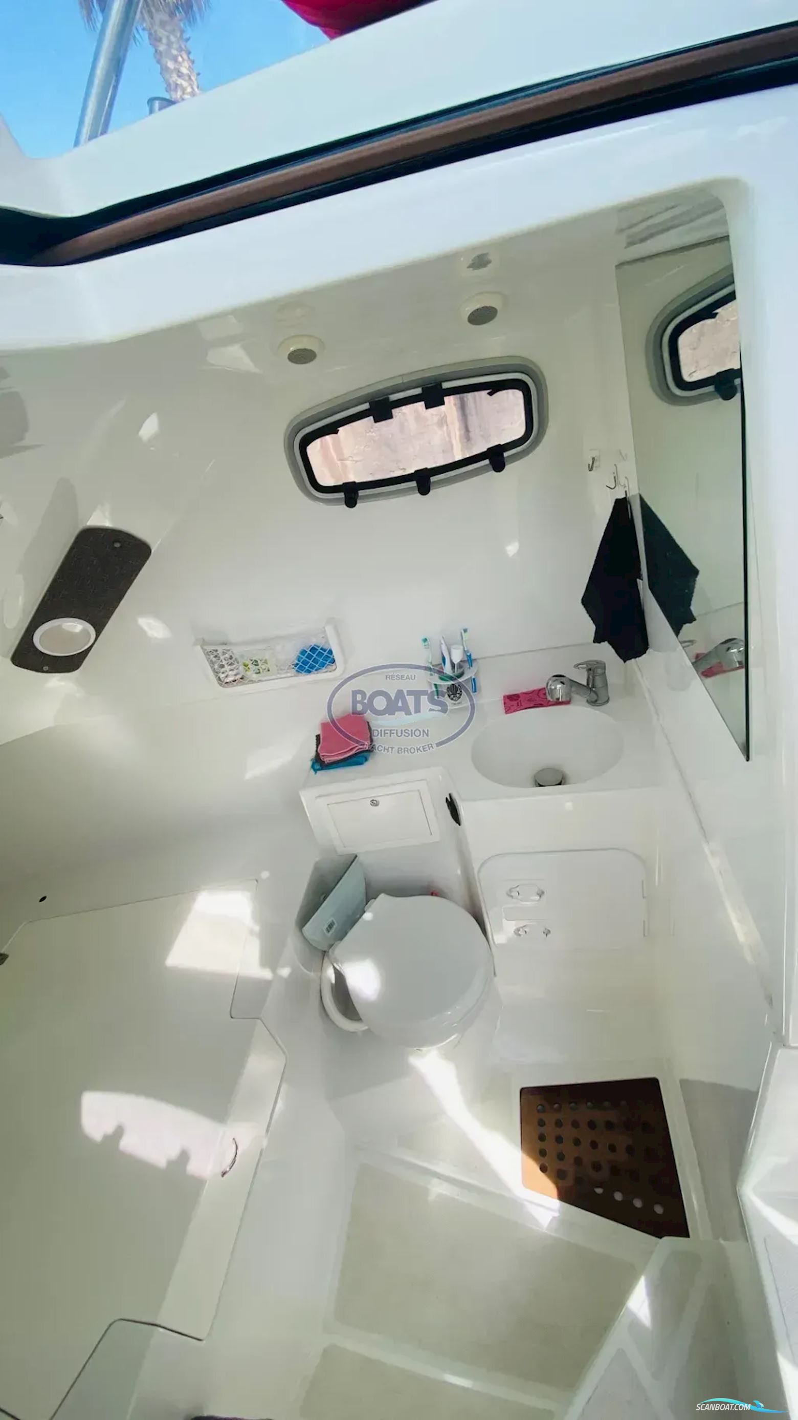 NAUTICA CAB SILVERADO 9