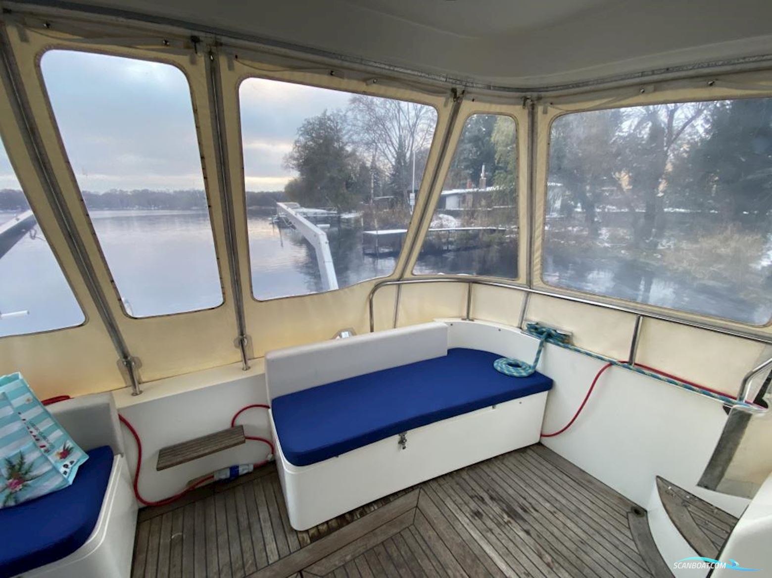 Neptunus 138 Sedan Fly