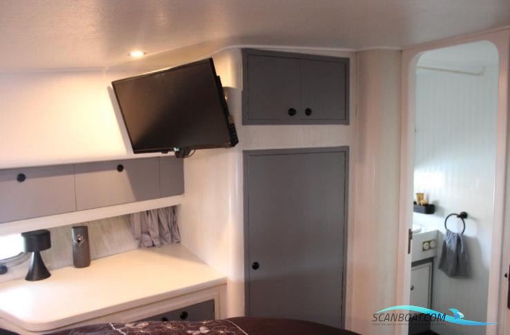 Neptunus 138 Sedan Fly