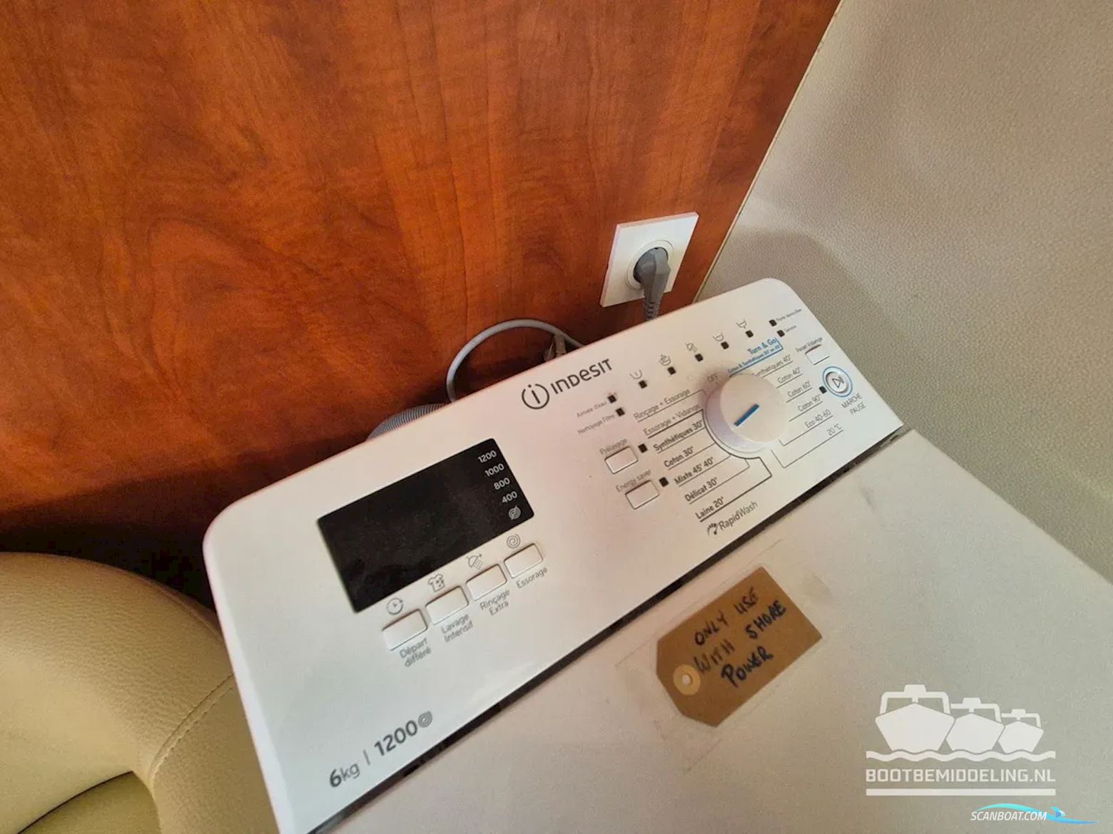 Nicols Yacht Sixto Prestige