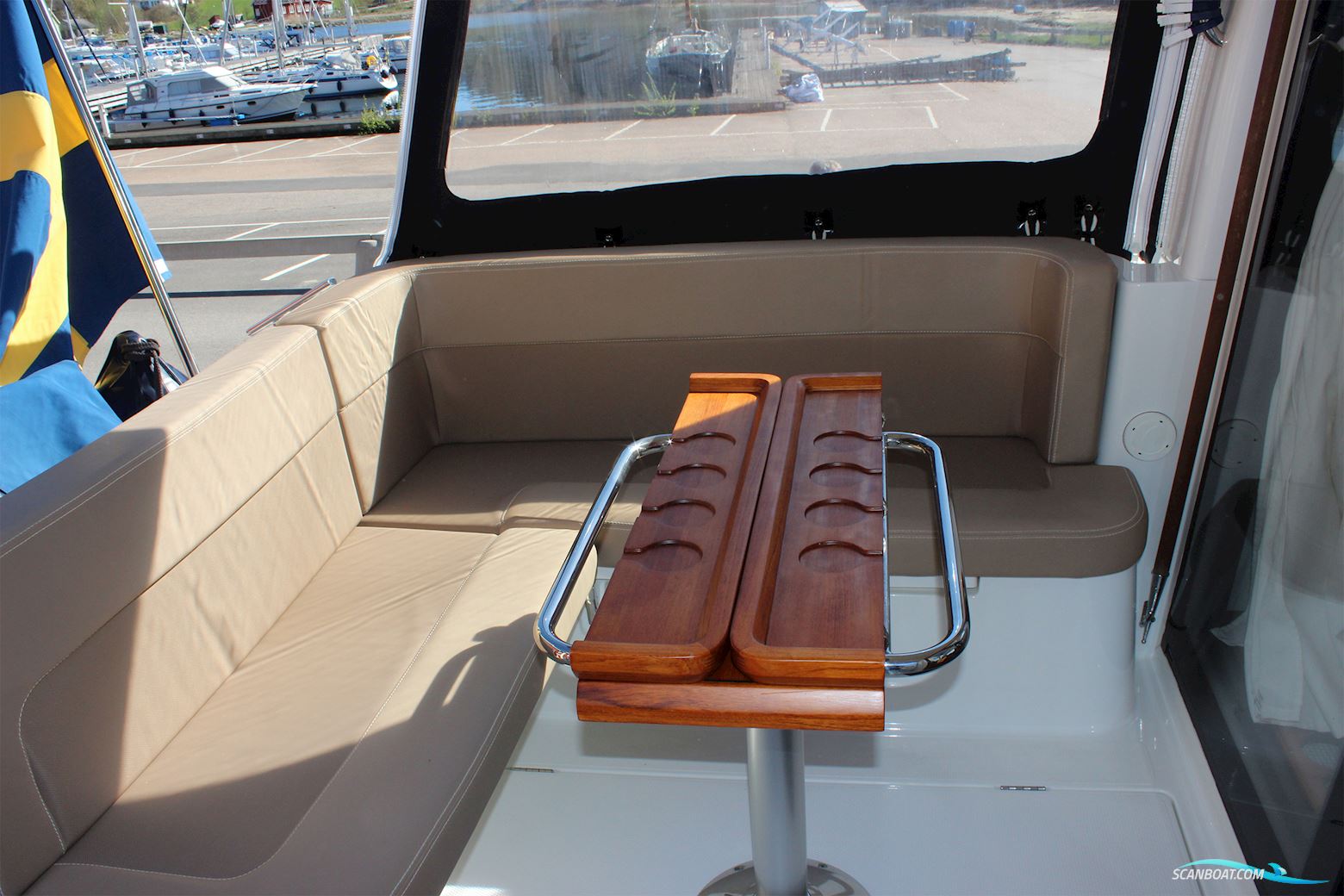 Nimbus 305 Coupe