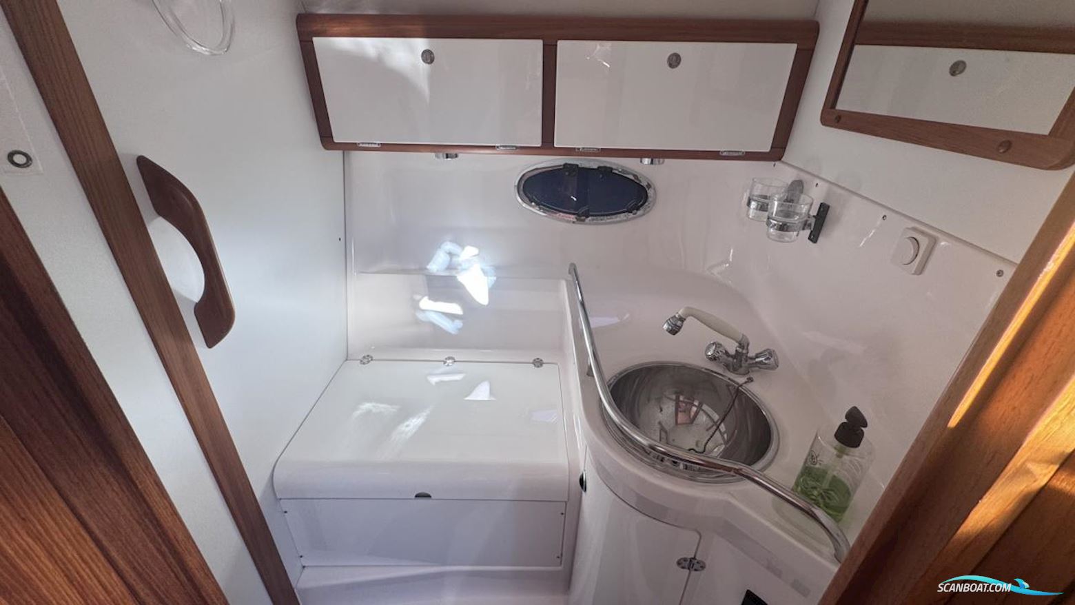 Nimbus 32 DC BALLISTA