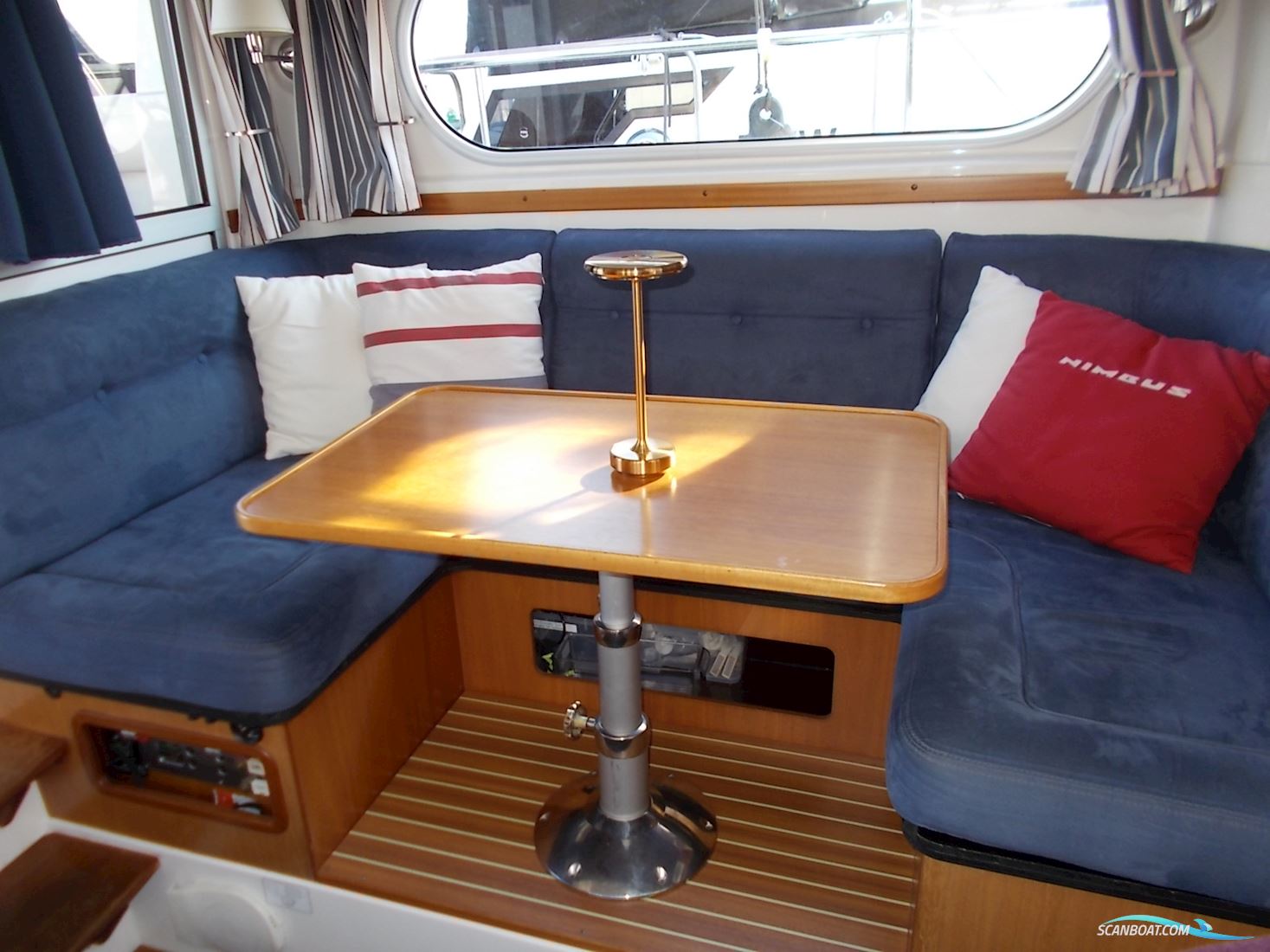 Nimbus 340 Commander