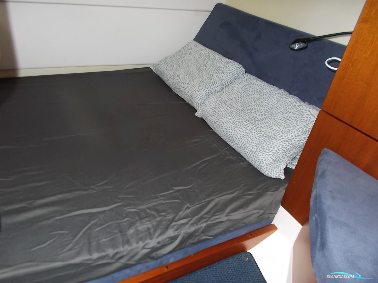 Nimbus 340 Commander