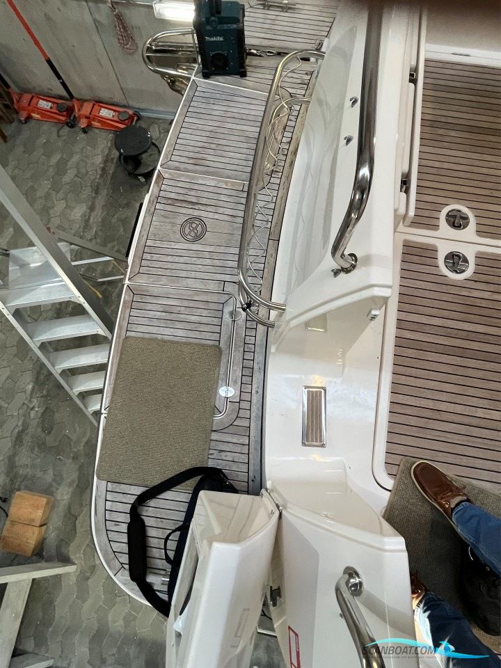 Nimbus 340 Commander