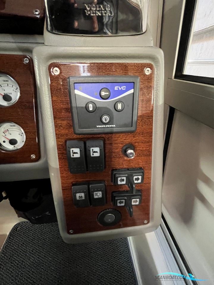 Nimbus 340 Commander