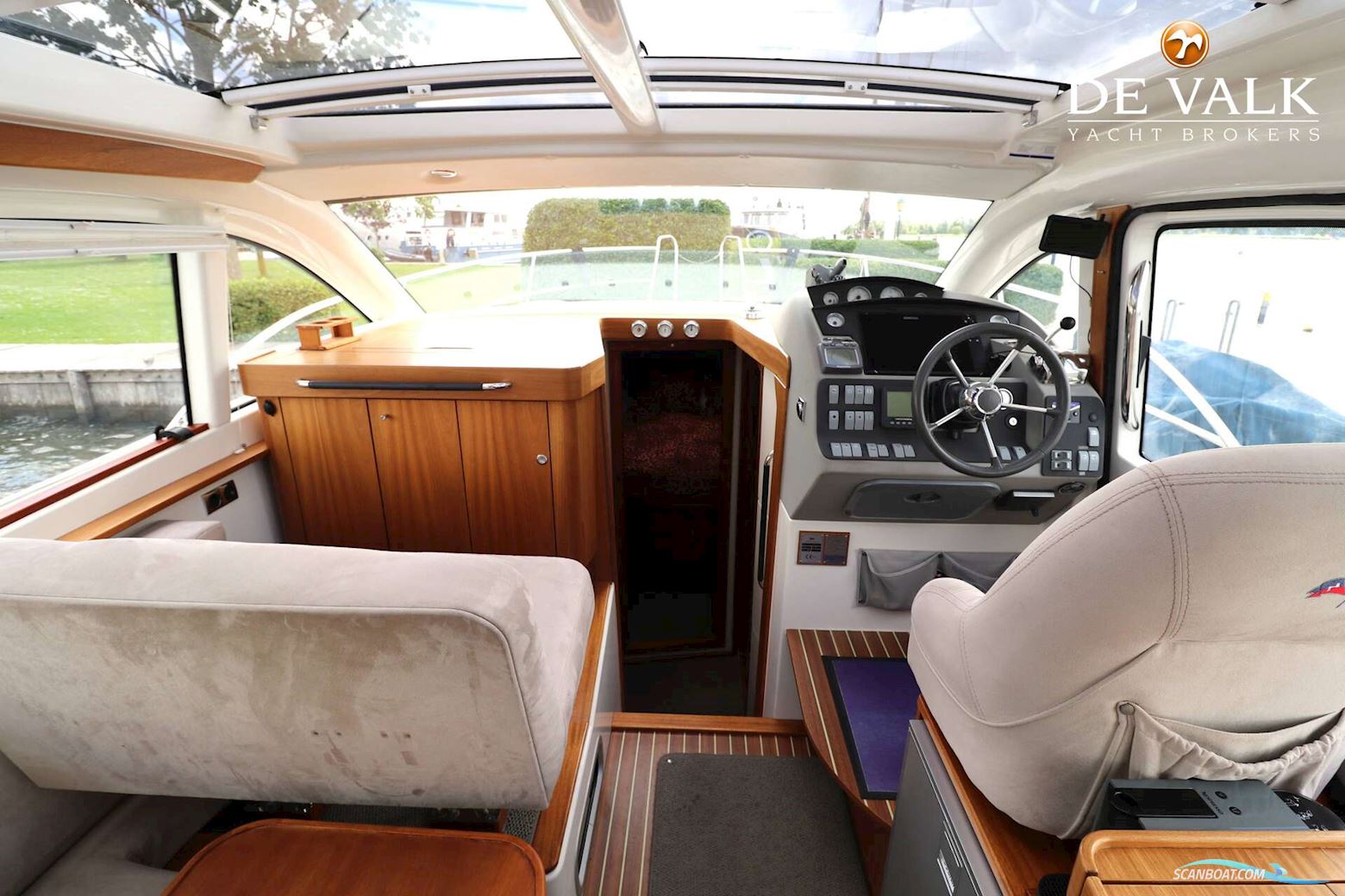 Nimbus 365 Coupe