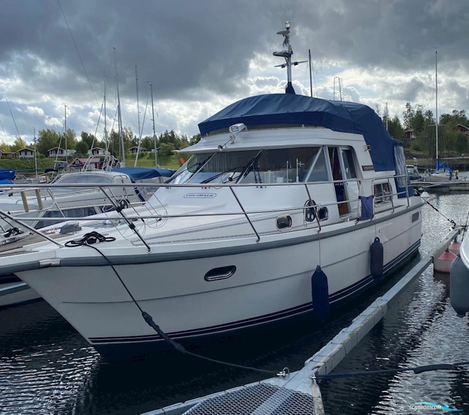 Nimbus 370 Coupé Motorbåt 2001, med Yanmar 4LH - STE motor, Sverige