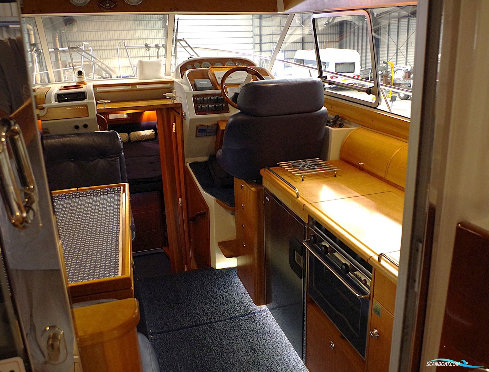 Nimbus 380 Carisma