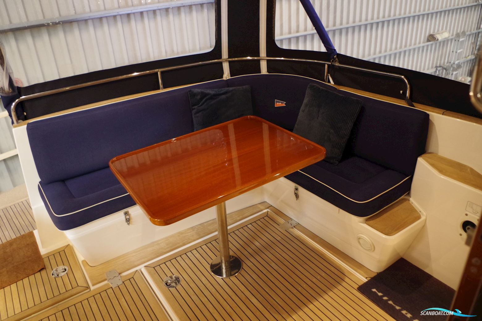Nimbus 380 Carisma