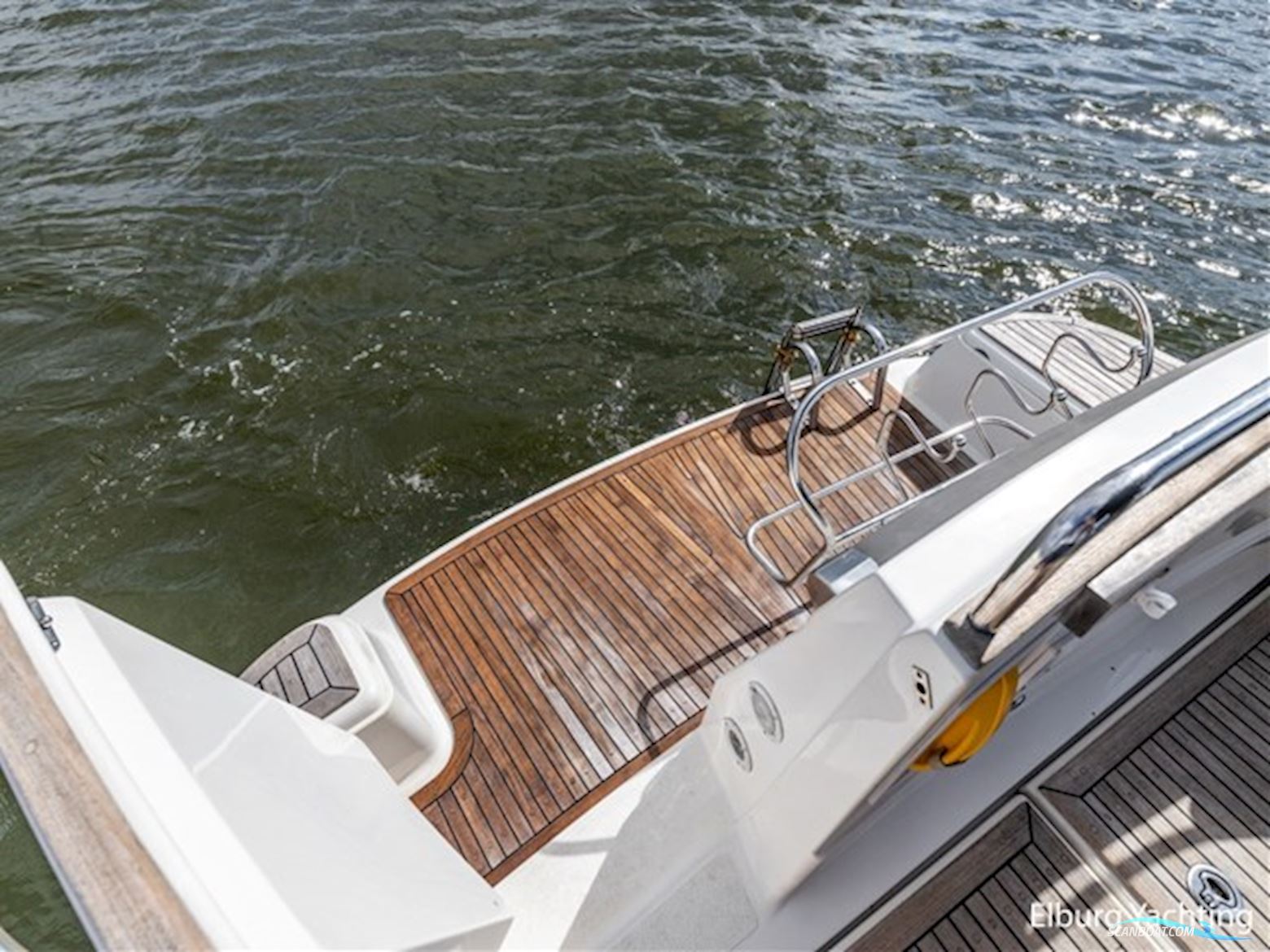 Nimbus 380 Commander 