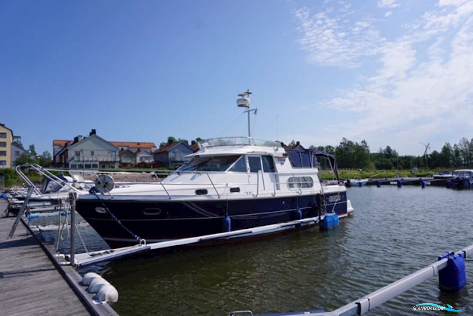 Nimbus 380 Commander