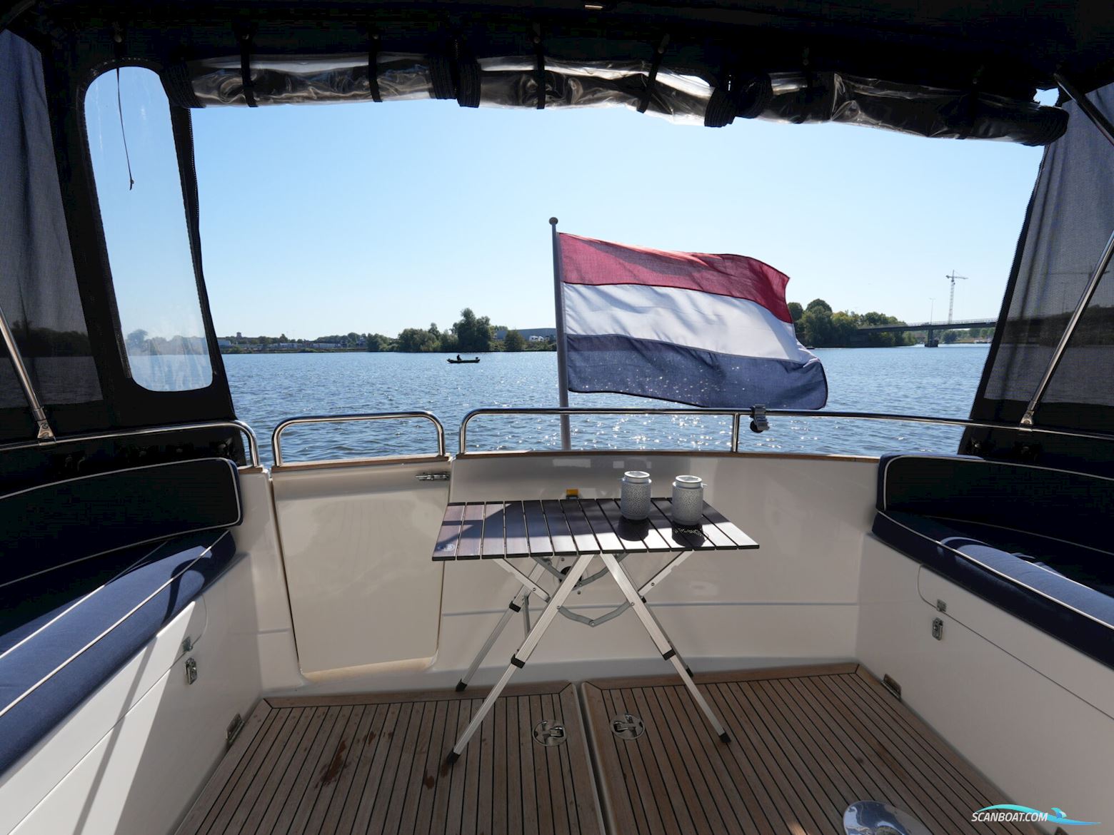 Nimbus 380 Commander