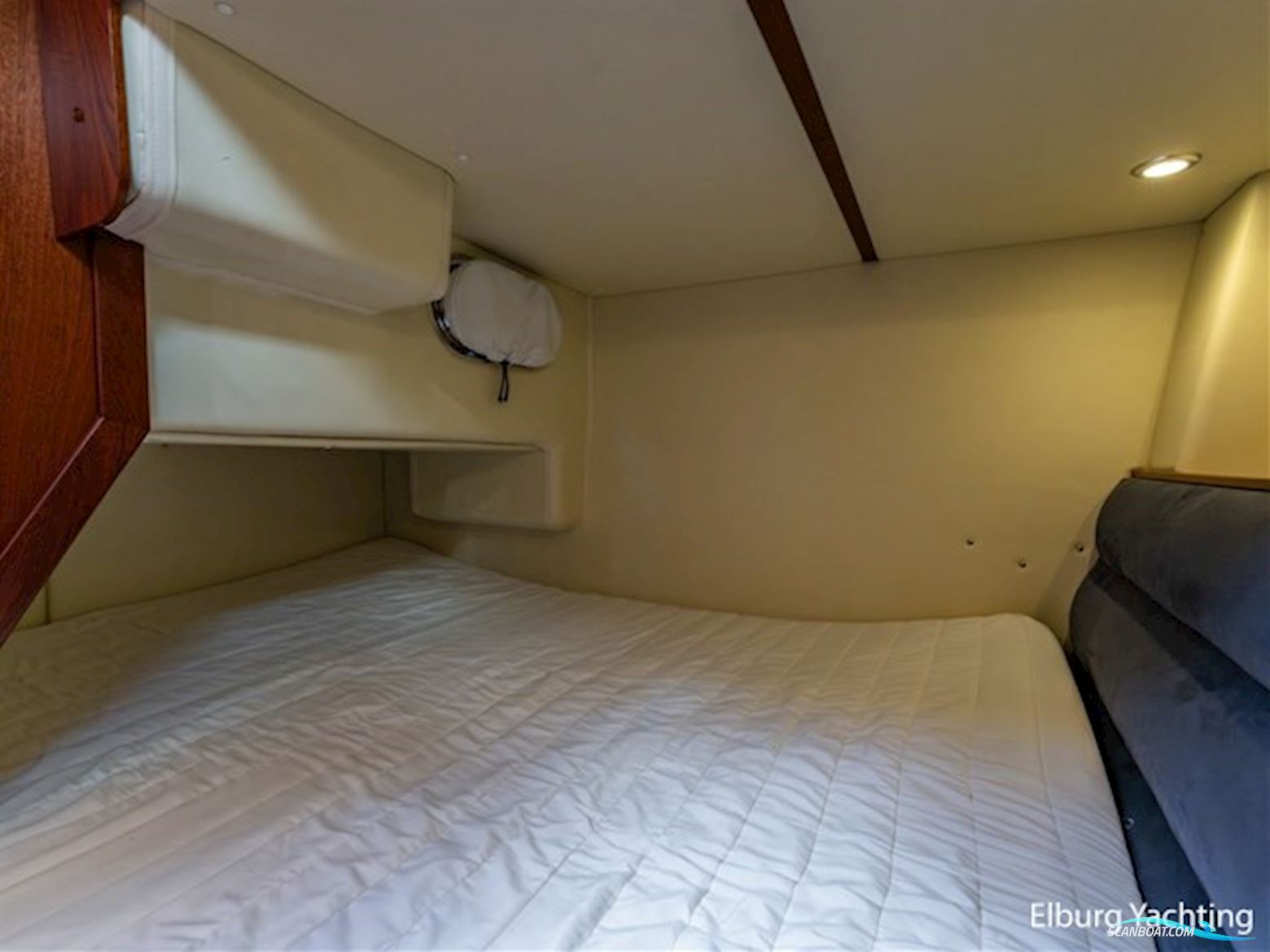 Nimbus 380 Commander