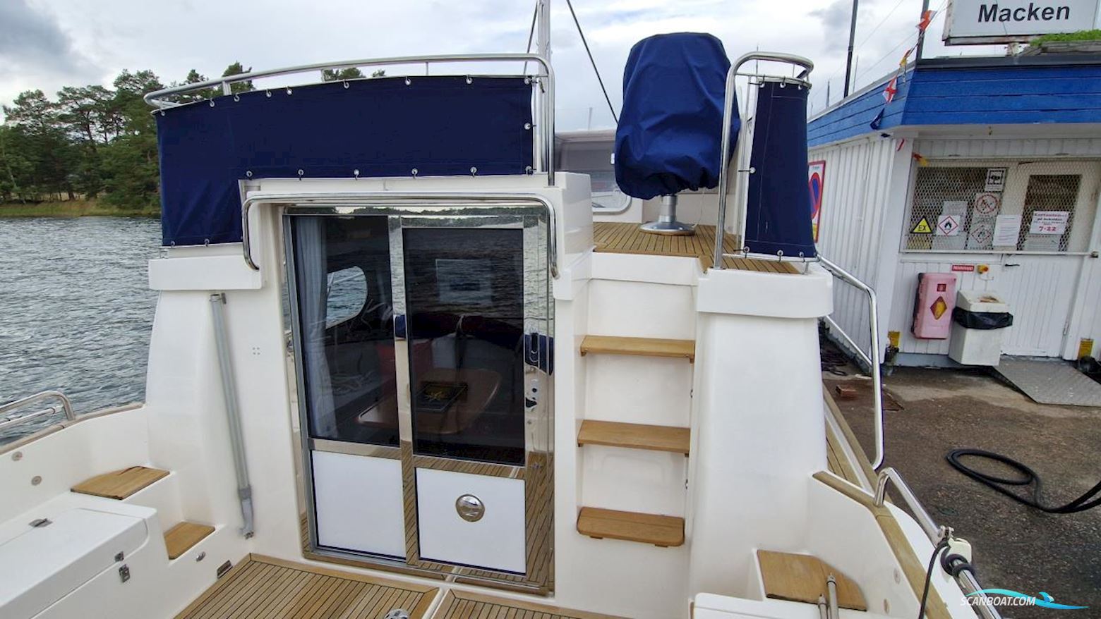 Nimbus 380 Commander