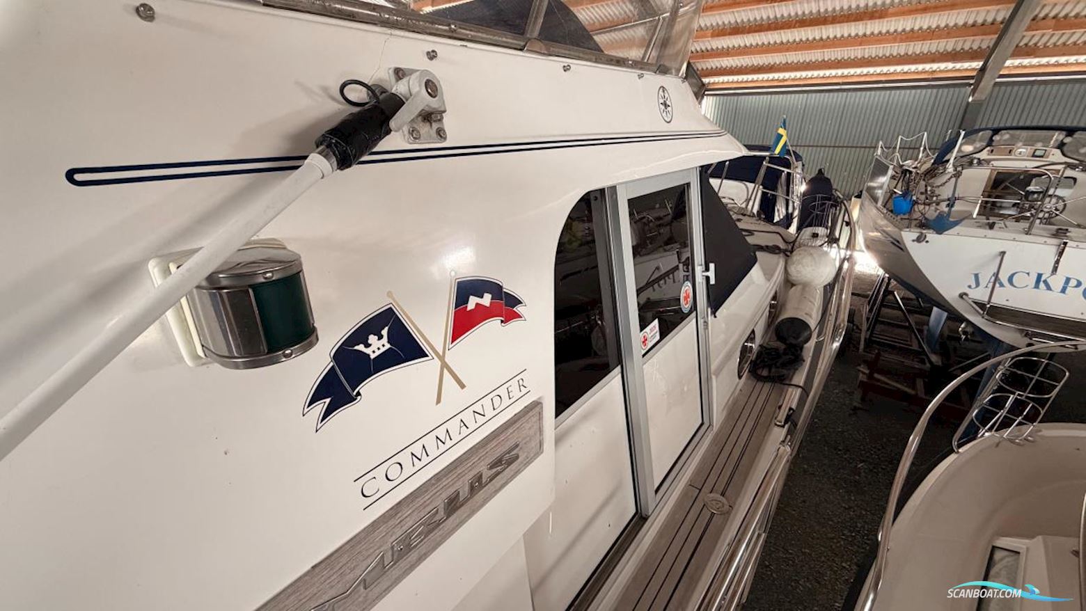 Nimbus 380 Commander