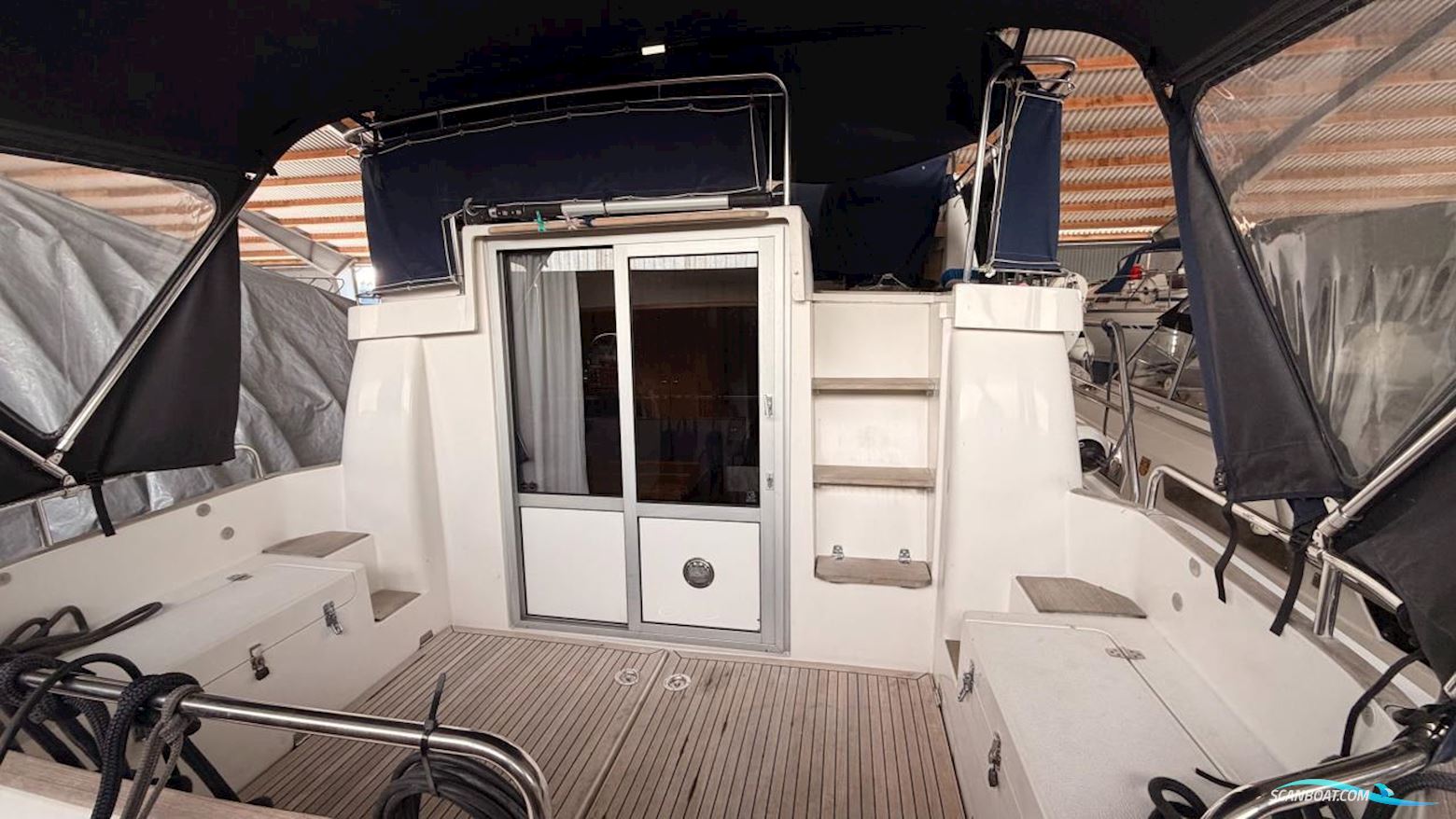 Nimbus 380 Commander